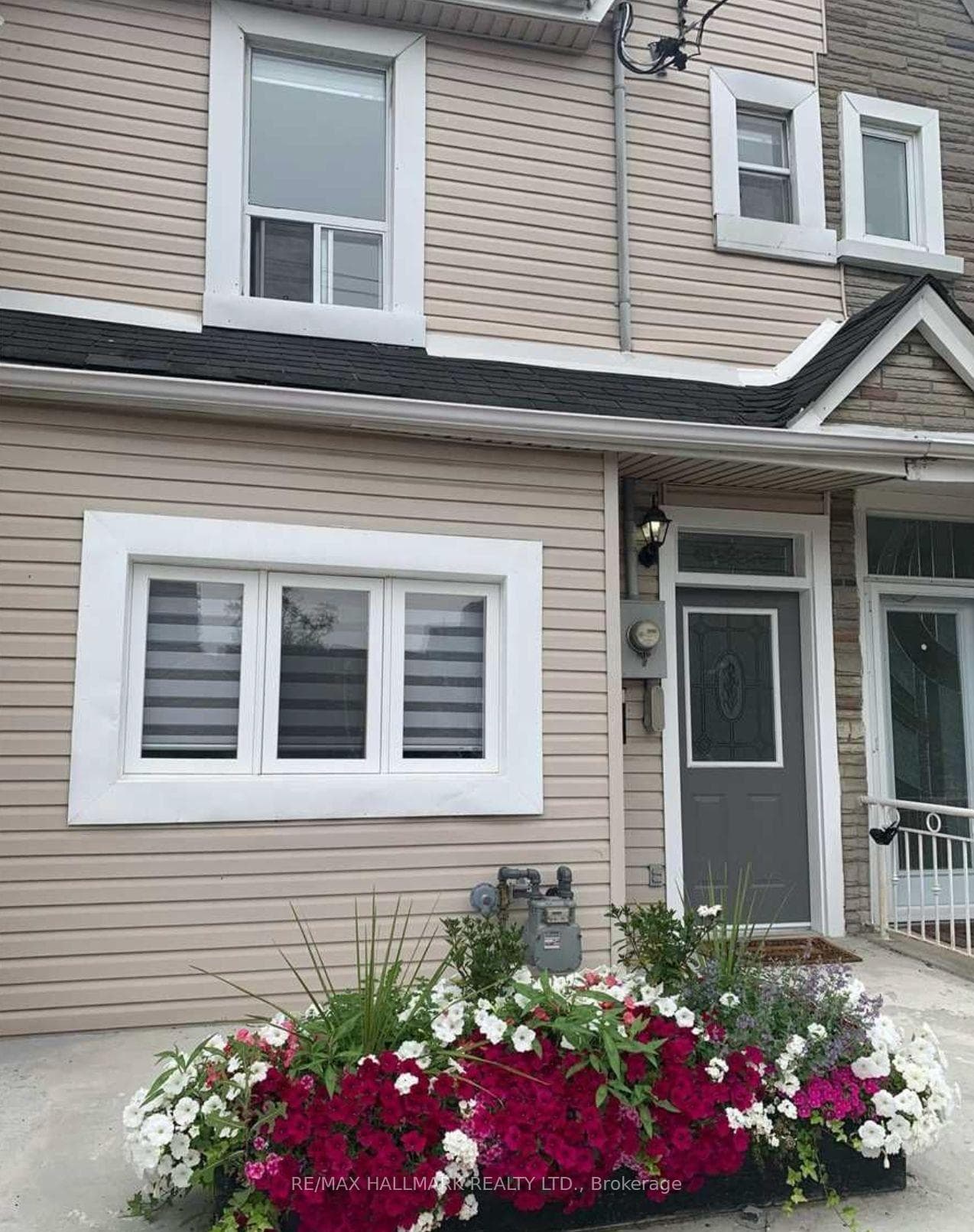 16 Brock Avenue, High Park / Junction / Roncesvalles, ON M6K 2K8 - Photo 1