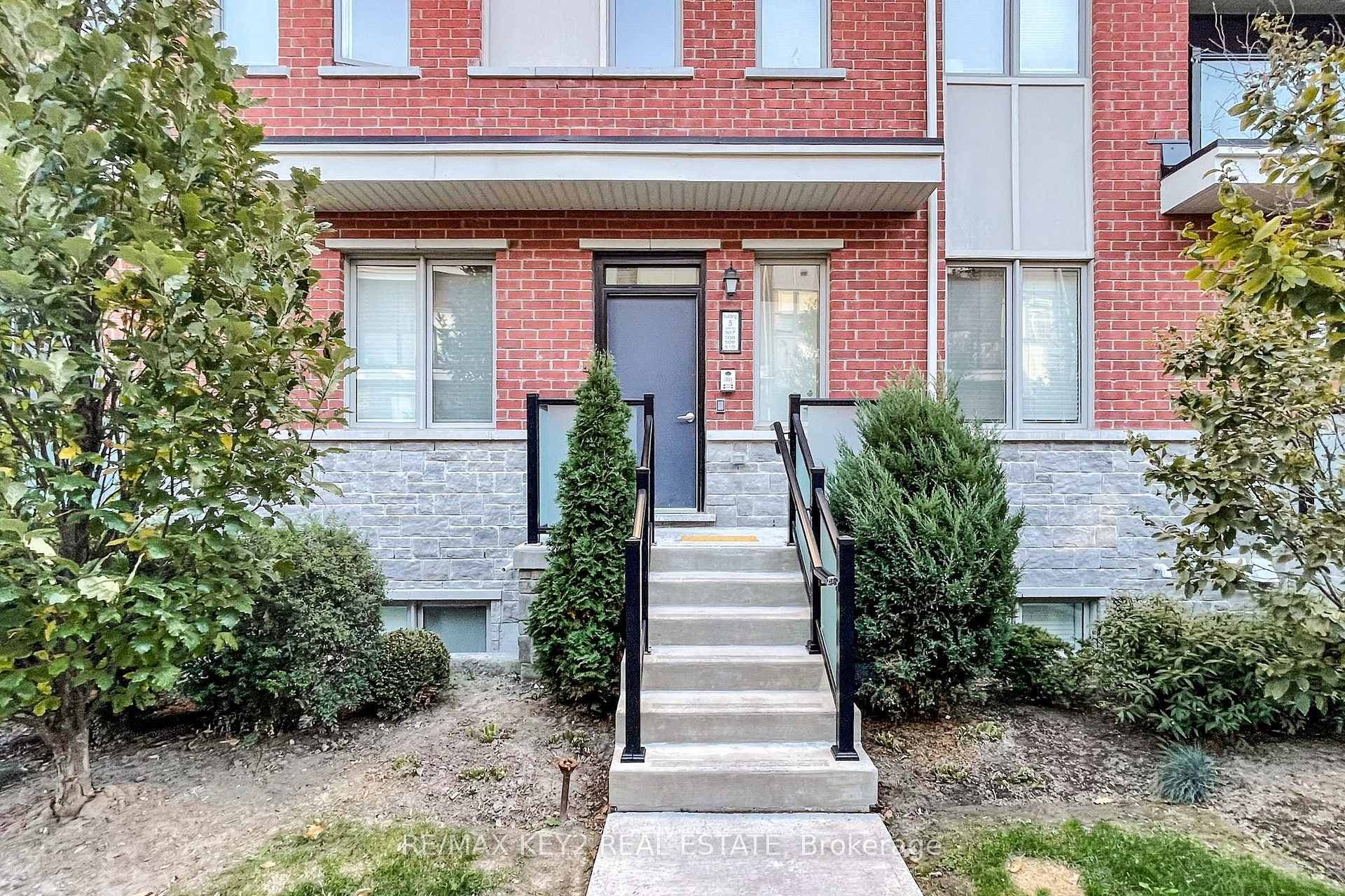 1148 Dragonfly Avenue Unit 509, Pickering, ON L1X 0H5 - Photo 1