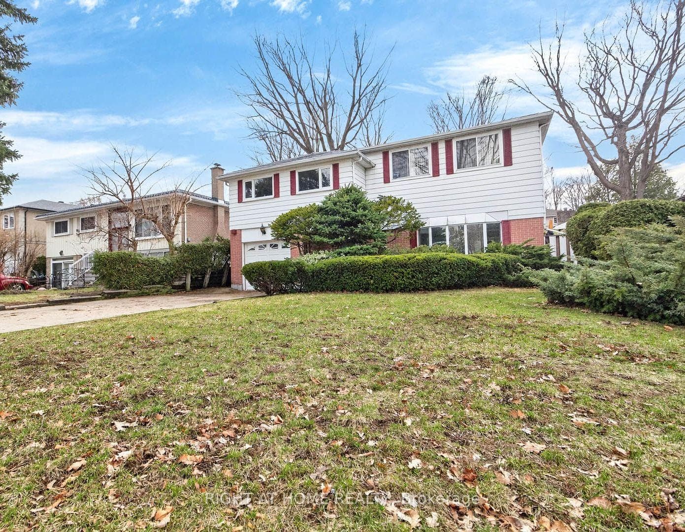 3626 Fieldgate Drive, Mississauga, ON L4X 2J7 - Photo 1