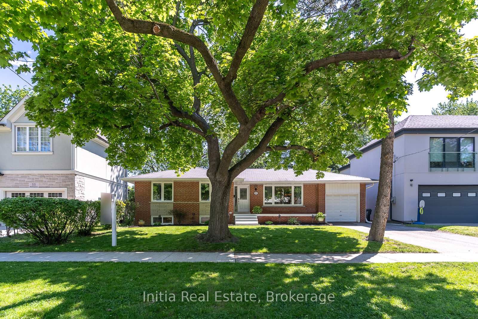 53 Burrows Avenue, Etobicoke (Islington / Rexdale), ON M9B 4W8 - Photo 1