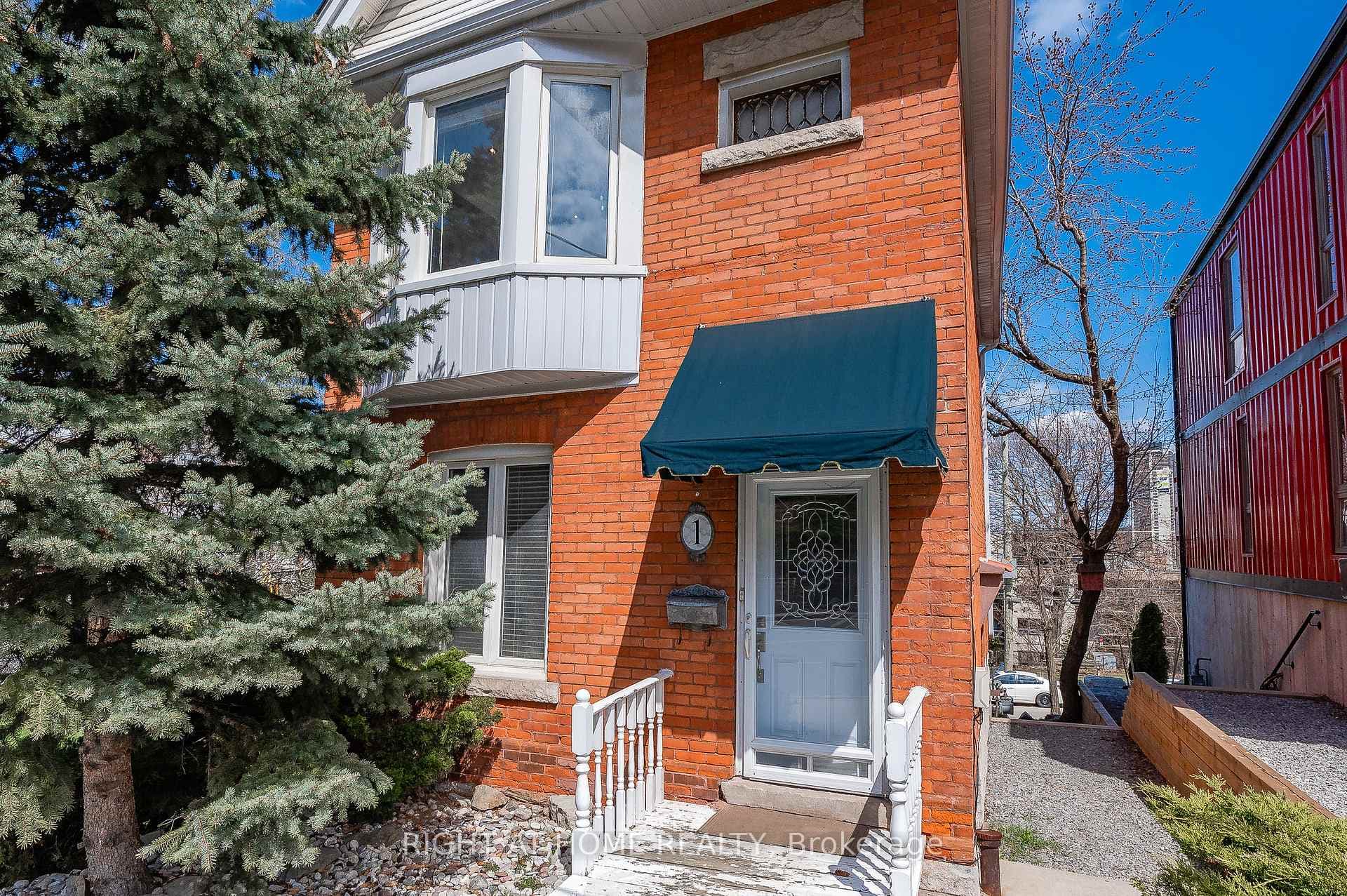 1 Arkledun Avenue, Hamilton, ON L8N 2H4 - Photo 1