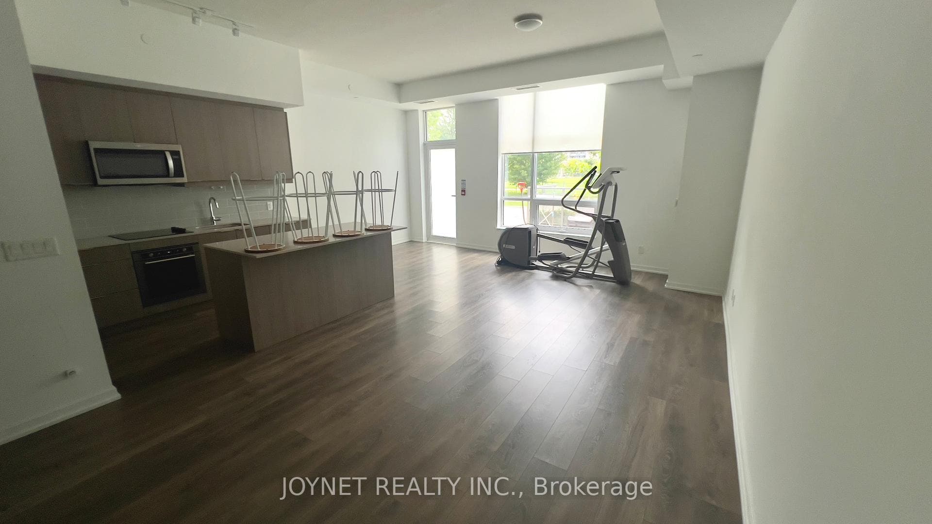 32 Forest Manor Road Unit TH02, Hillcrest Village / Bayview Village, ON M2J 0H2 - Photo 1