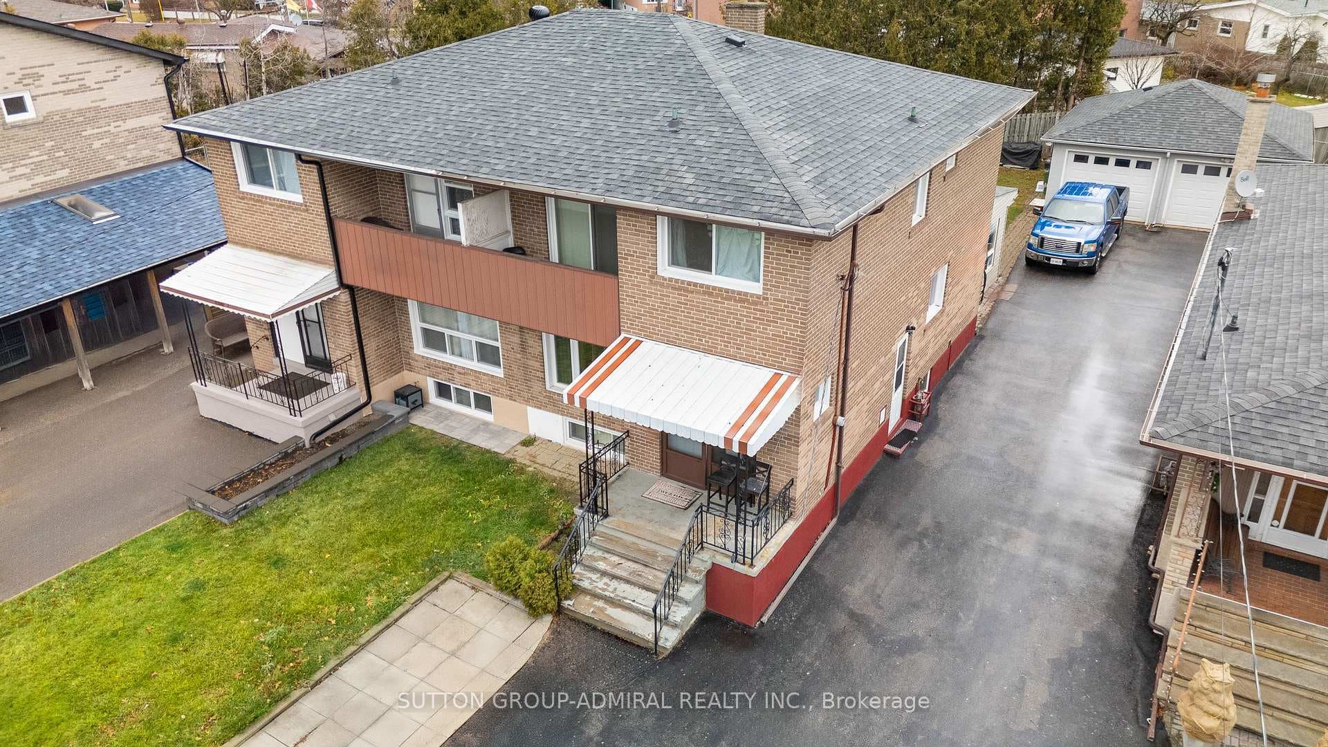 68 Wheatsheaf Crescent, Downsview / Black Creek, ON M3N 1P6 - Photo 1