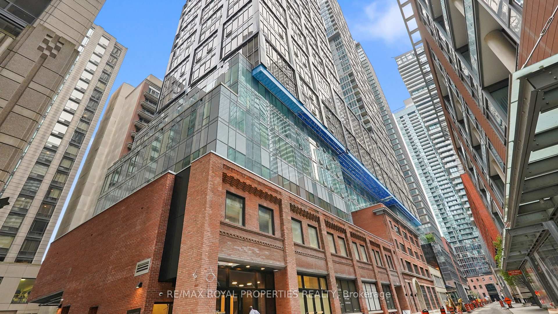 15 Mercer Street Unit 2707, Downtown Toronto / Waterfront, ON M5V 1H2 - Photo 1