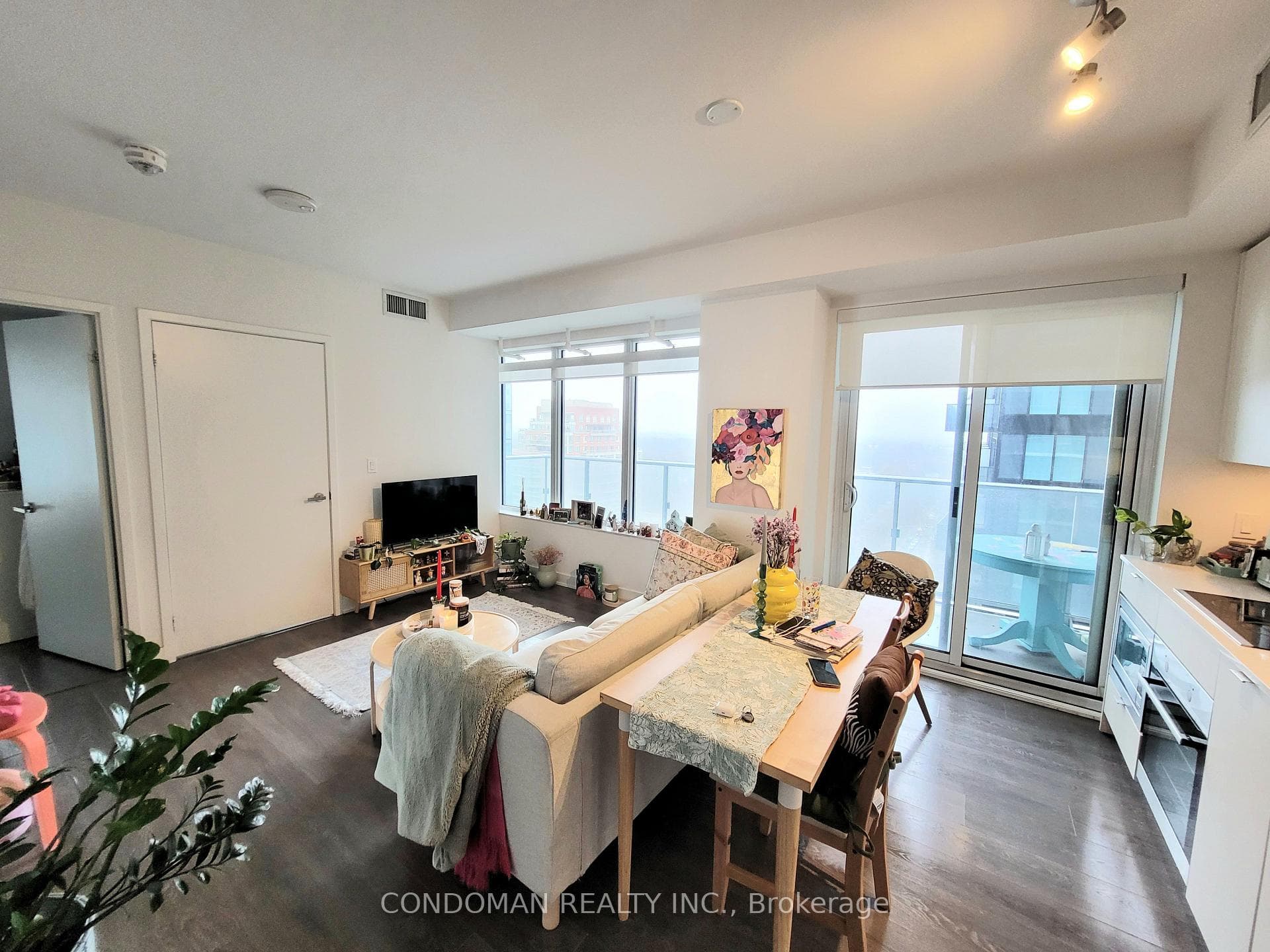 99 Broadway Avenue Unit 1703, Leaside / Davisville, ON M4P 1V2 - Photo 1