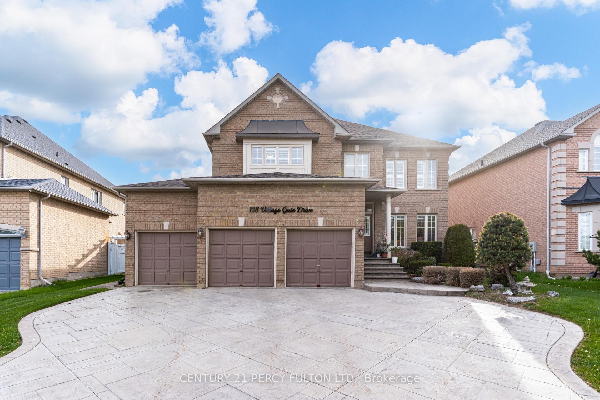118 Village Gate Drive, Markham