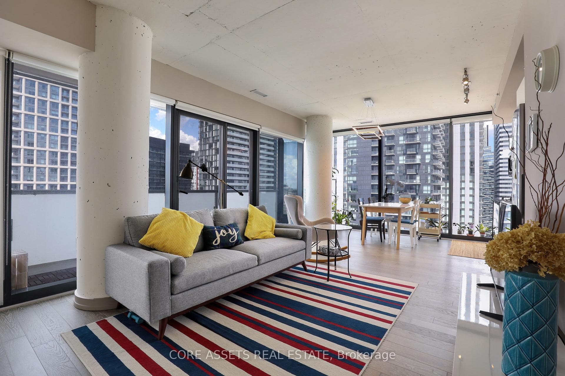 11 Charlotte Street Unit 2906, Toronto C01