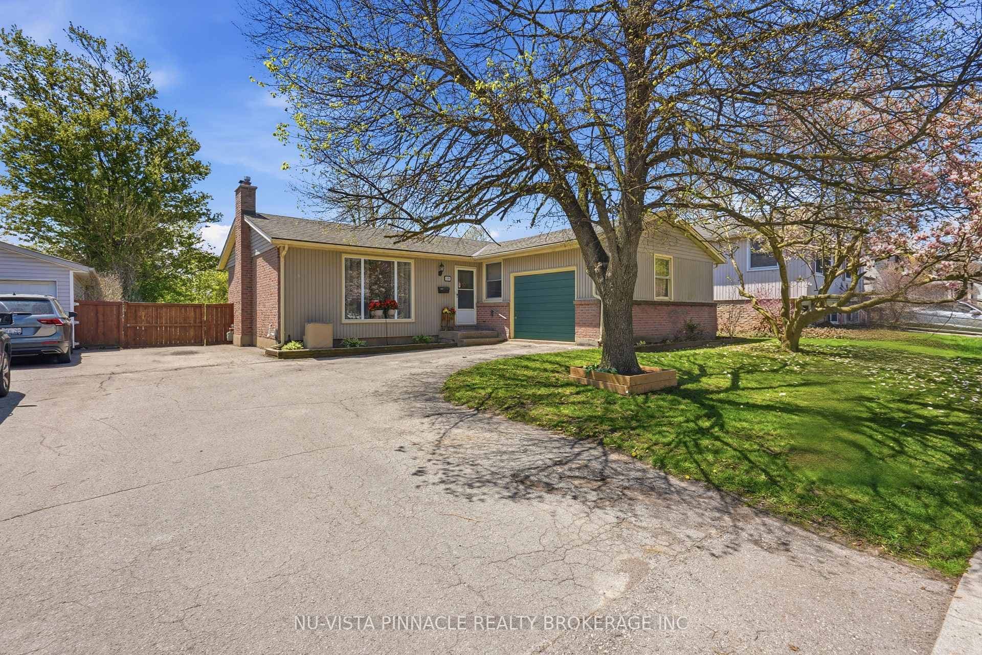 109 Brixham Crescent, London South, ON N6K 1K9 - Photo 1