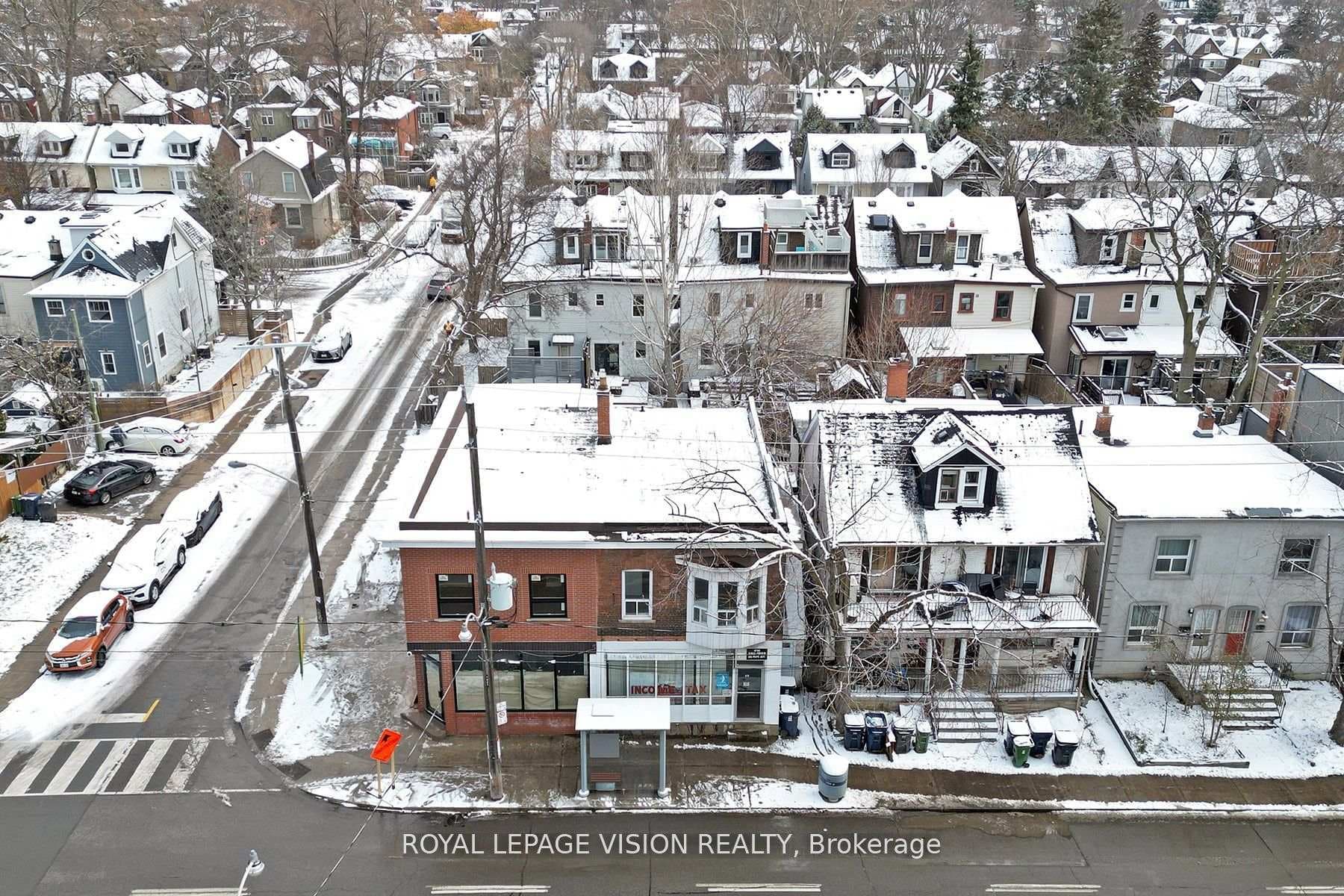 819 Pape Avenue, Danforth / East York, ON M4K 3V1 - Photo 1