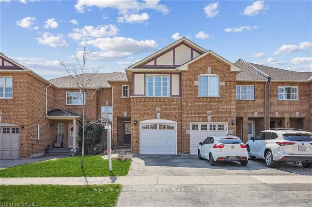 2342 NEWCASTLE Crescent, Oakville, ON L6M 4P6 - Photo 1