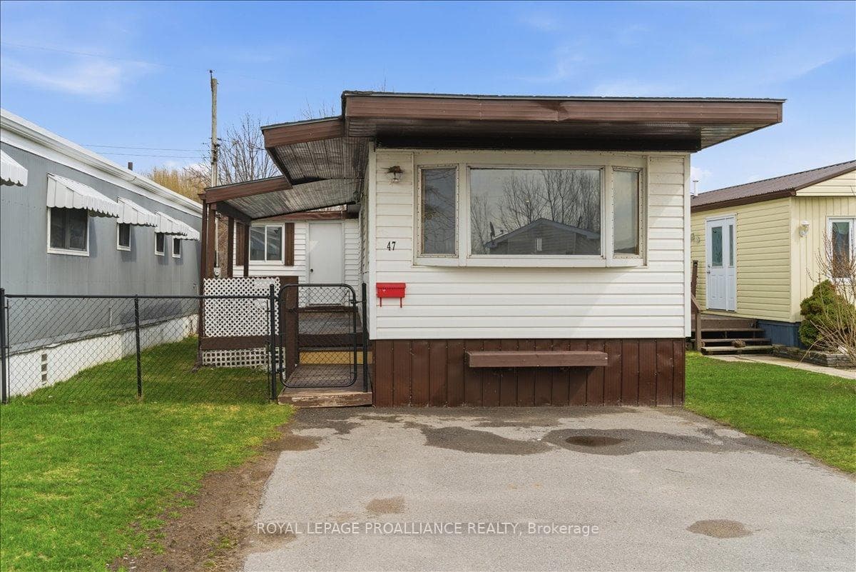 311 Dundas Street Unit 47, Quinte West, ON K8V 3E5 - Photo 1