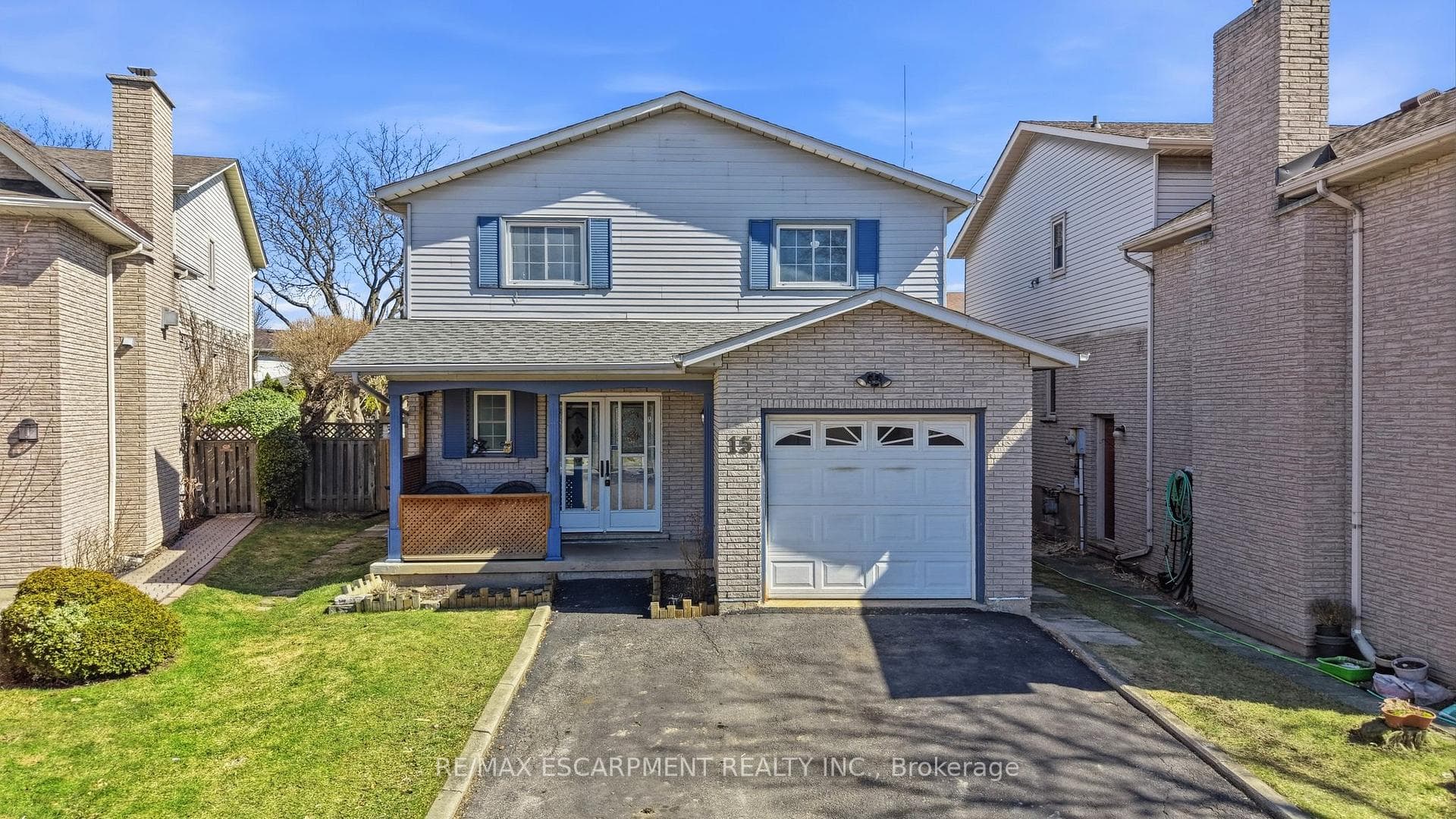 15 Finch Place, Hamilton, ON L9A 5C2 - Photo 1
