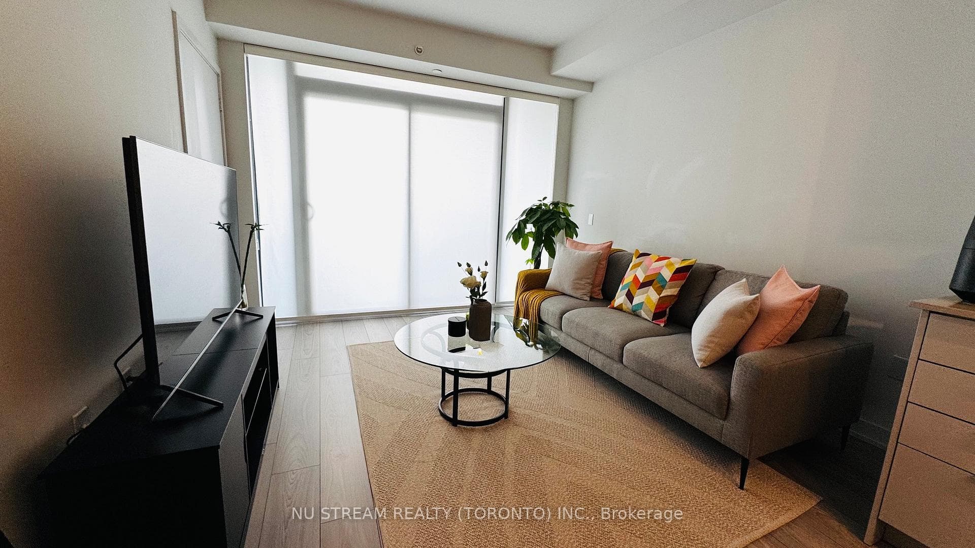 2920 Highway 7 Road Unit 904, Vaughan