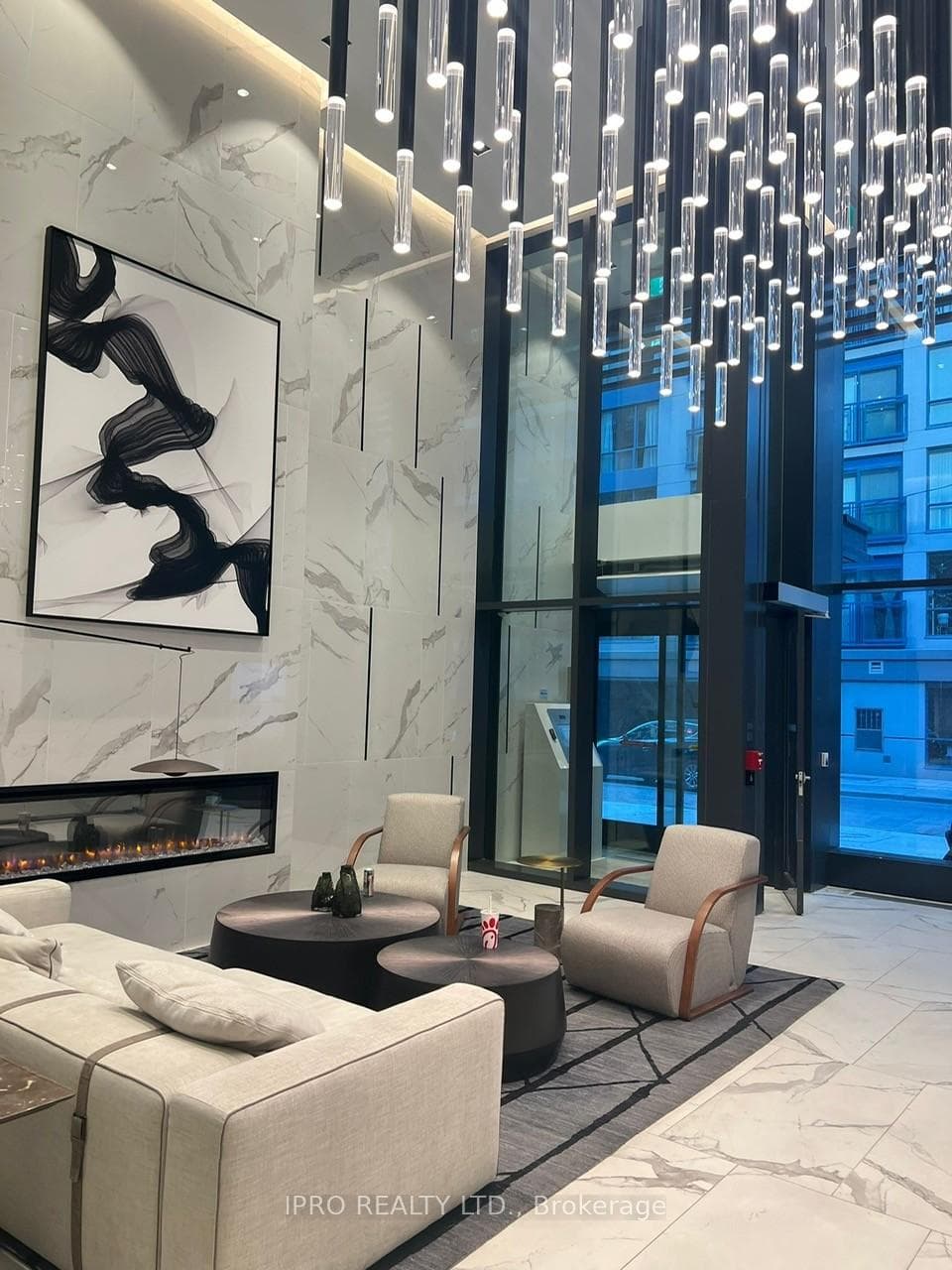 82 Dalhousie Street Unit 2905, Toronto C08