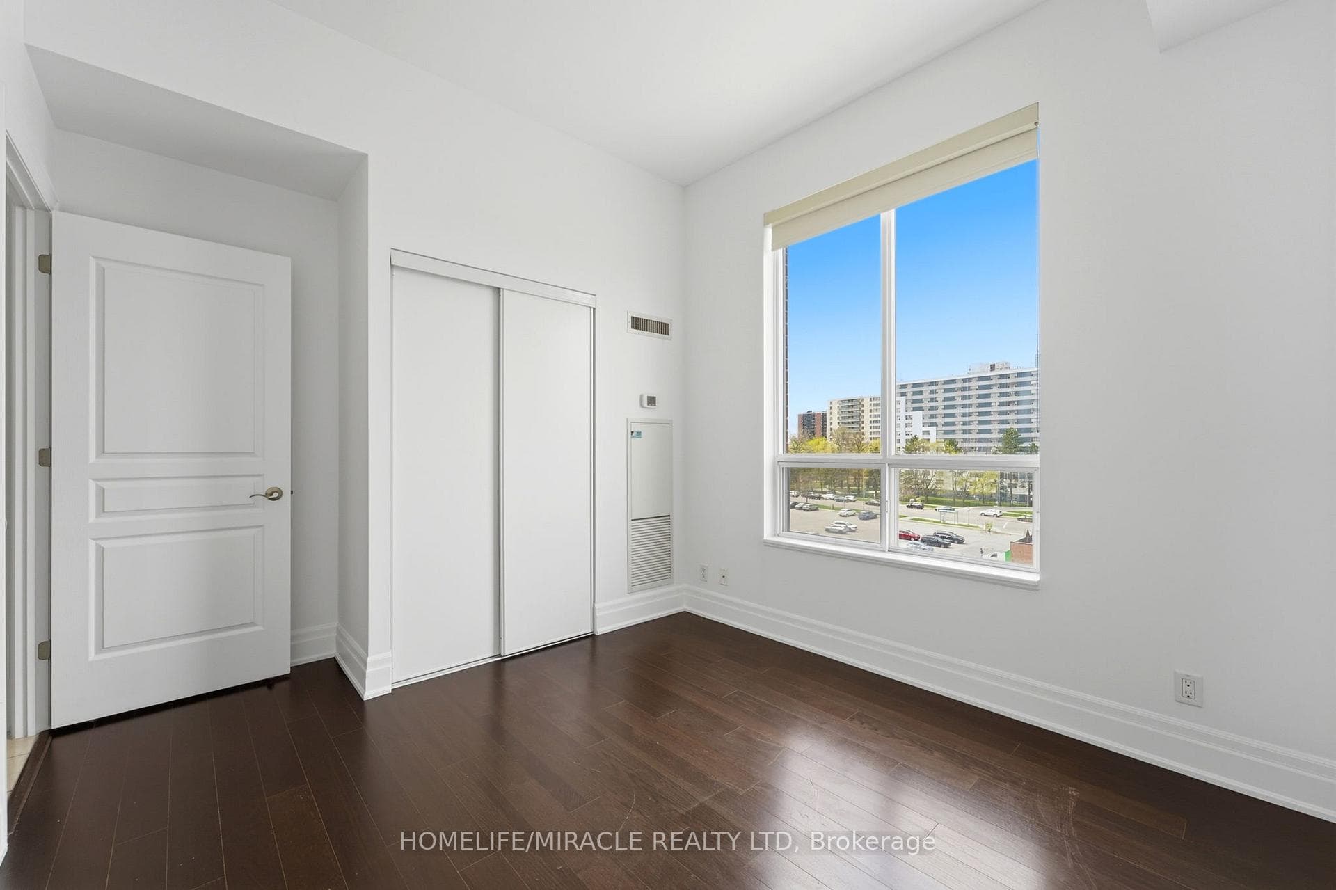 777 Steeles Avenue, Thornhill / Willowdale, ON M2R 3Y4 - Photo 1