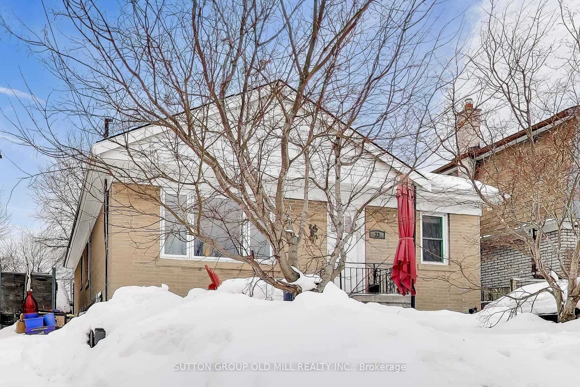 33 Mystic Avenue, Birch Cliff / Cliffside, ON M1L 4G8 - Photo 1