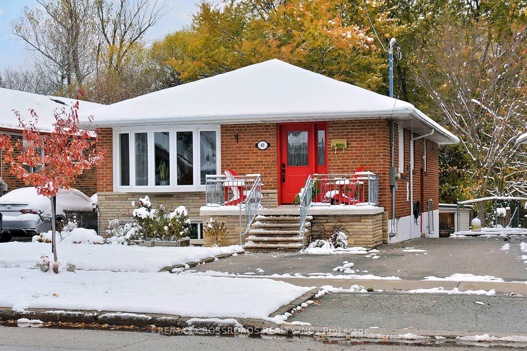 40 Stansbury Crescent, Scarborough (West Hill / Highland Creek), ON M1K 4R6 - Photo 1