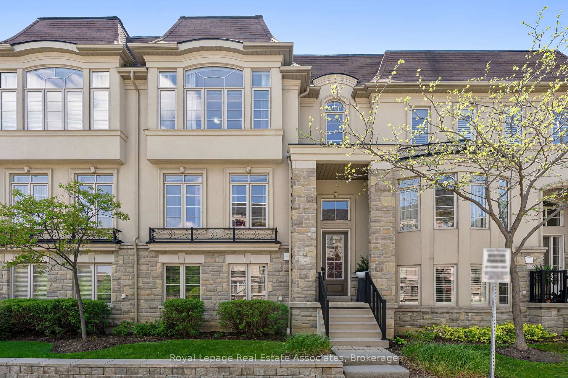 4135 Shipp Drive Unit 20, Mississauga