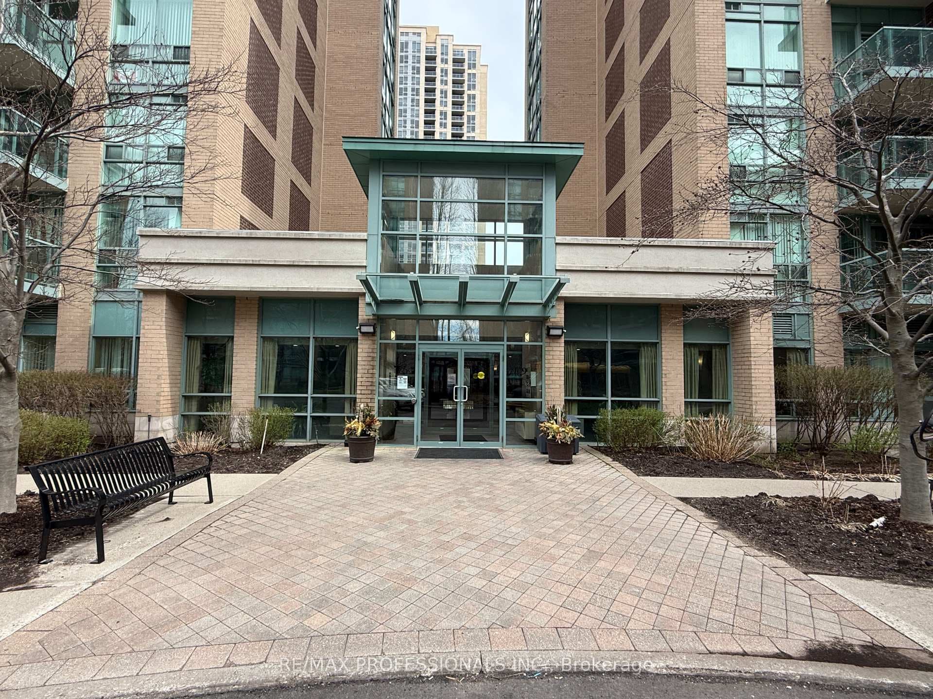 7 Michael Power Place Unit 1406, Etobicoke (Islington / Rexdale)