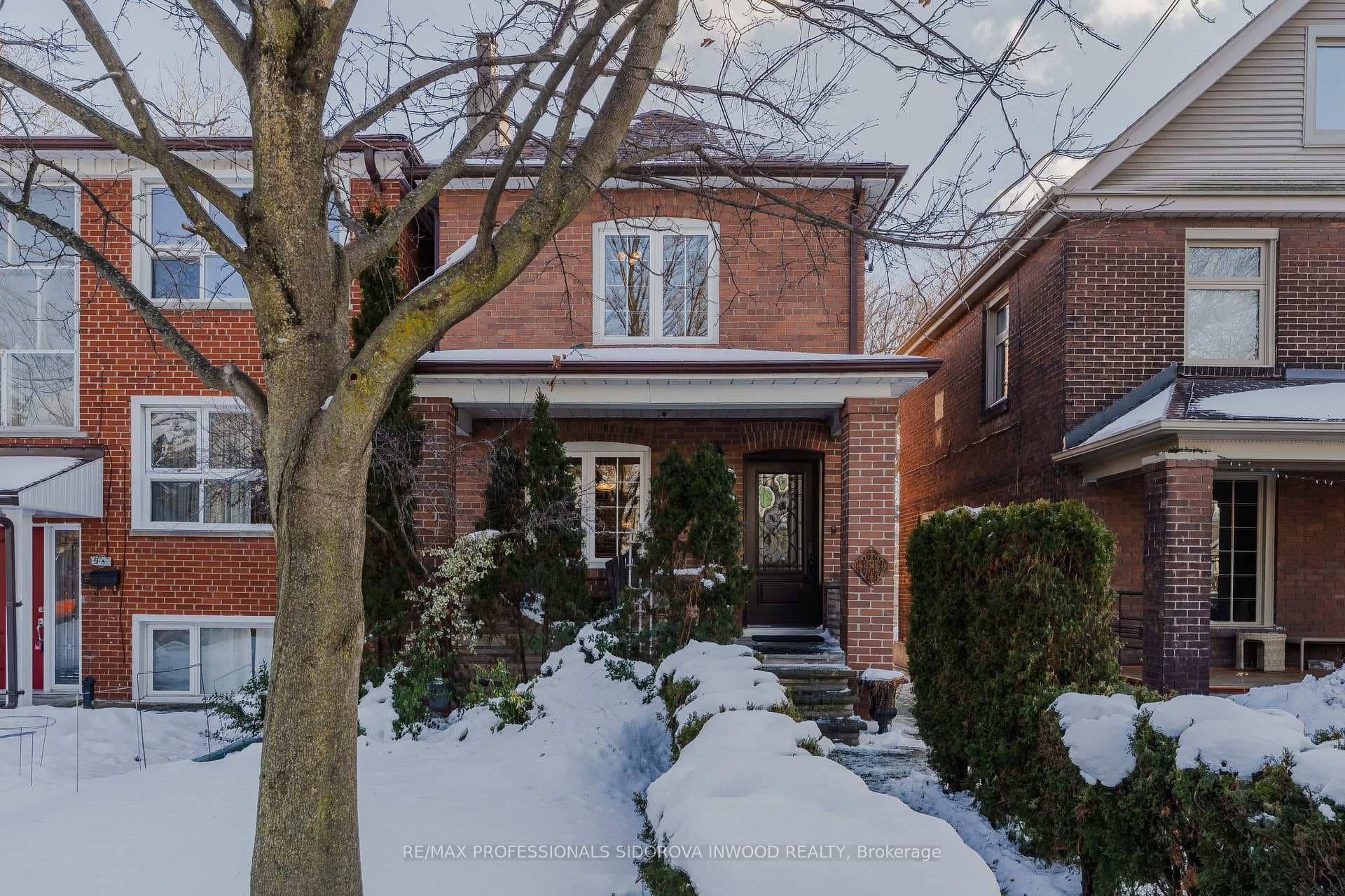 11 Winfield Avenue, Bloor West Village / Swansea, ON M6S 2J7 - Photo 1