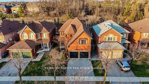 6839 Gracefield Drive, Mississauga, ON L5N 6T6 - Photo 1