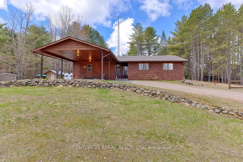 212 Eichstaedt Road, Petawawa