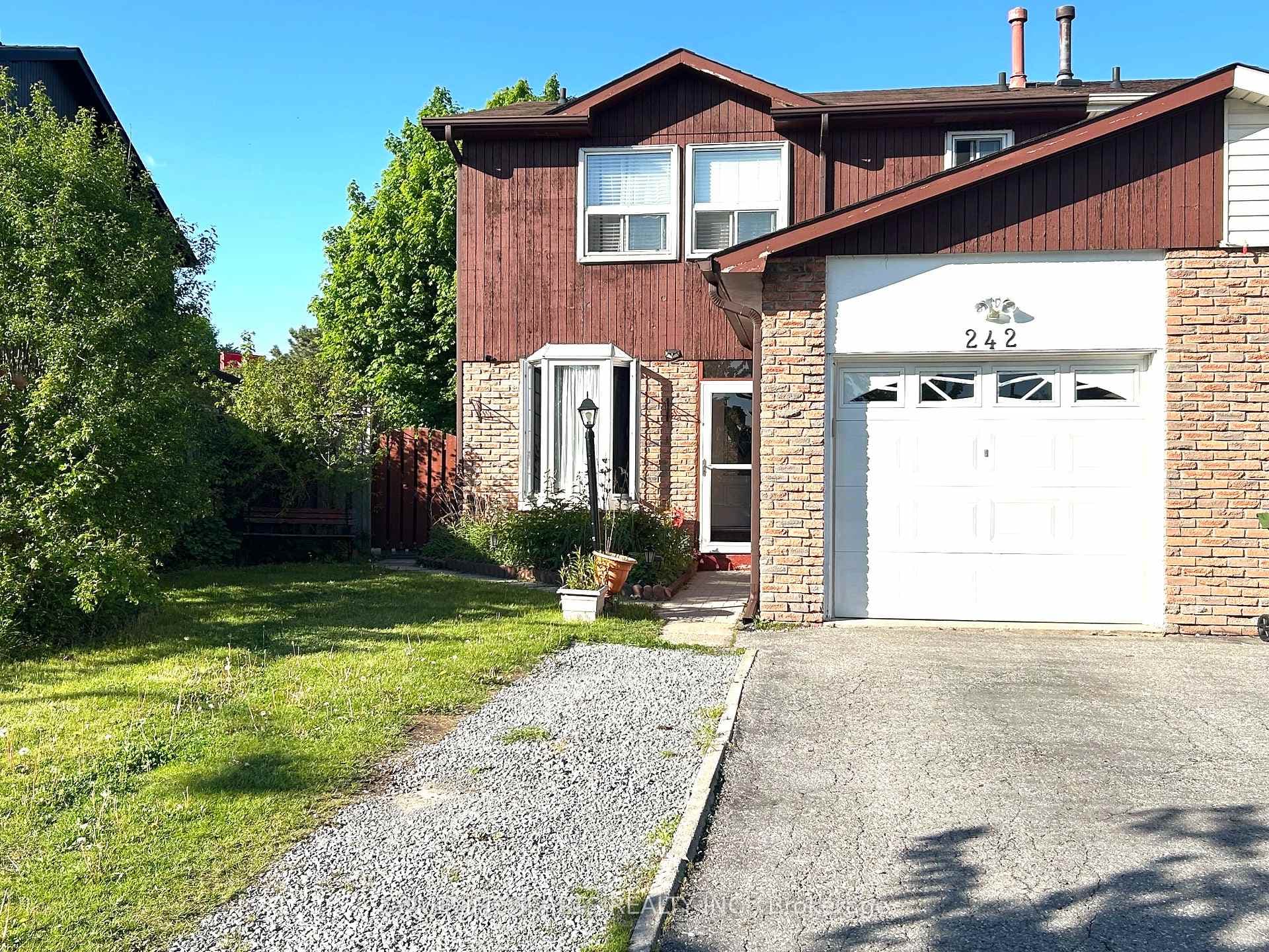 242 Braymore Boulevard, Scarborough (Morningside / West Hill), ON M1B 2G8 - Photo 1