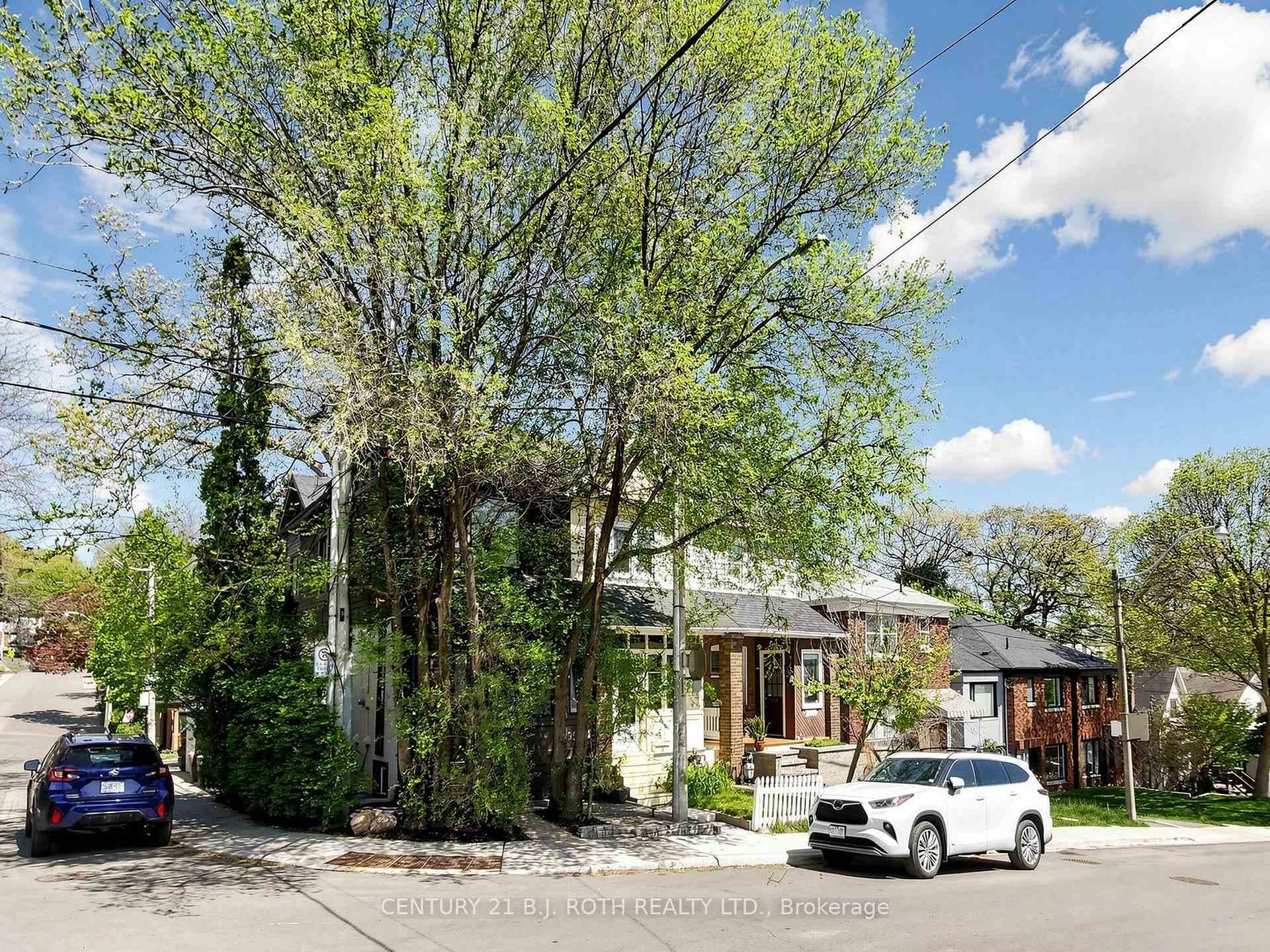 195 Wheeler Avenue, The Beaches / Upper Beaches, ON M4L 3V5 - Photo 1