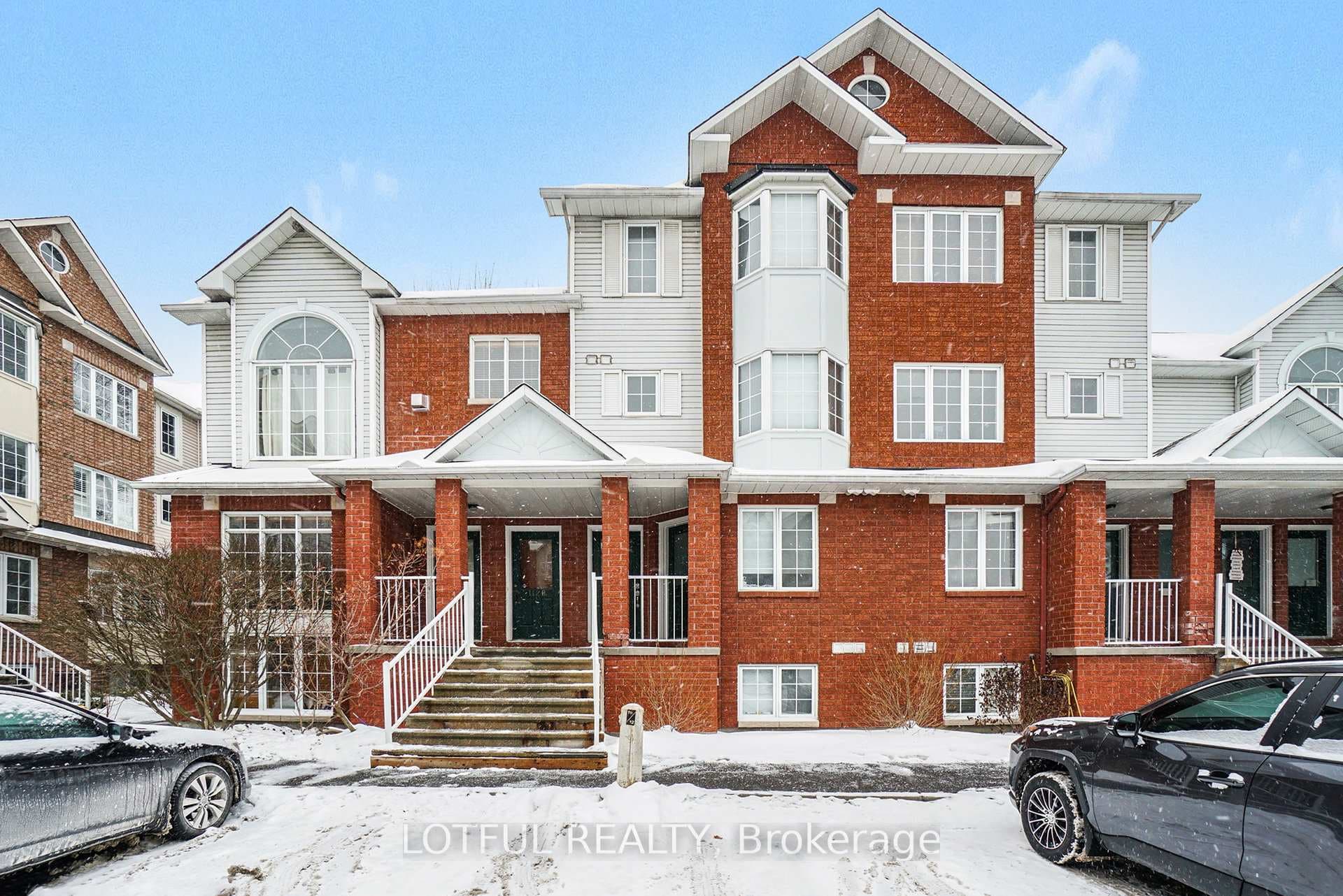112 Centrepointe Drive Unit C, South of Baseline to Knoxdale