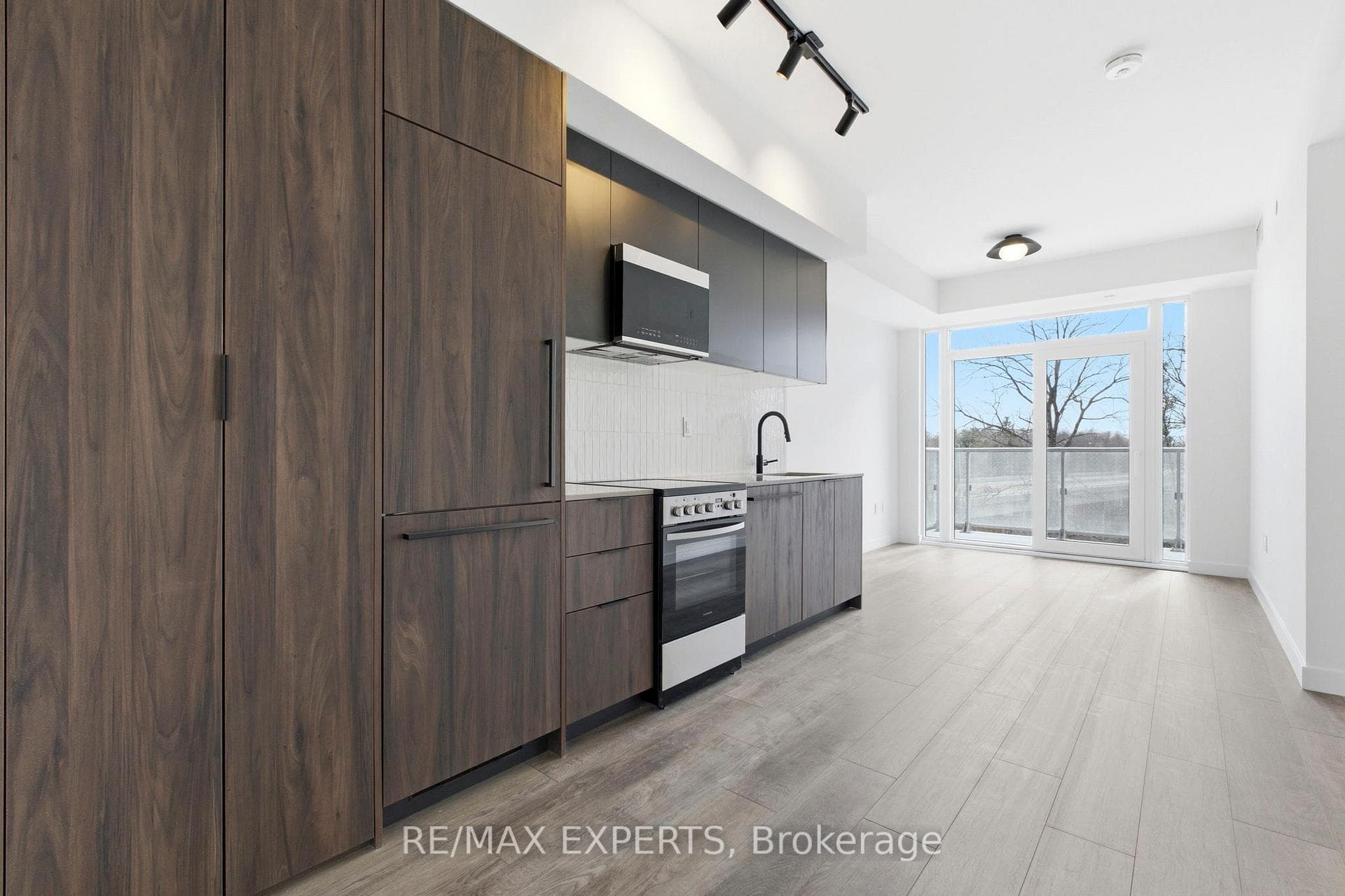1635 Military Trail Unit 233, Rouge / Port Union / Malvern, ON M1C 1B2 - Photo 1