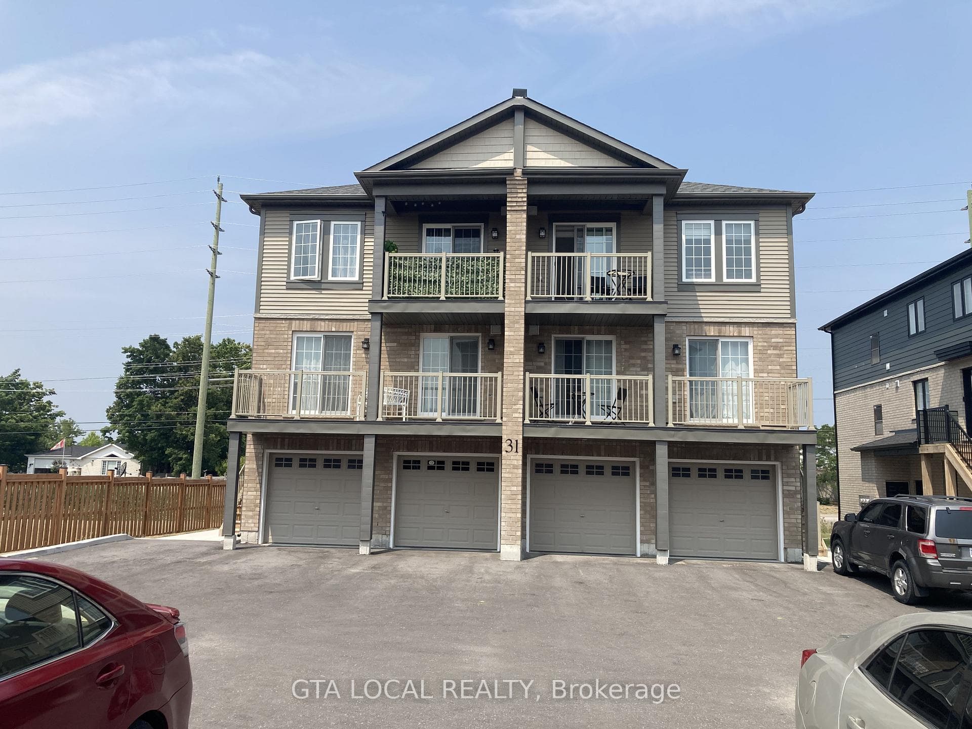 31 Pumpkin Corner Crescent Unit 1, Barrie
