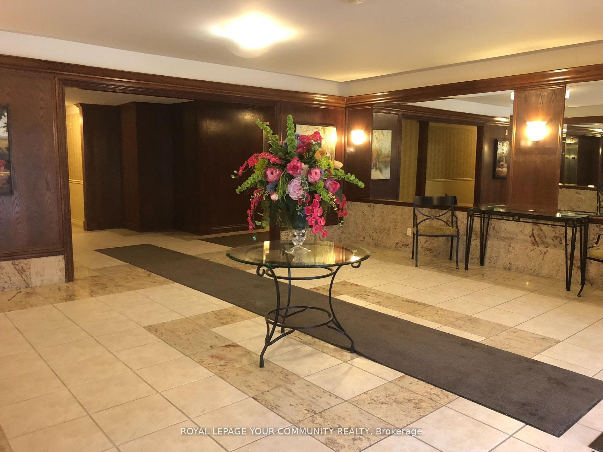 33 Wallace Street Unit 124, Vaughan, ON L4L 9L4 - Photo 1