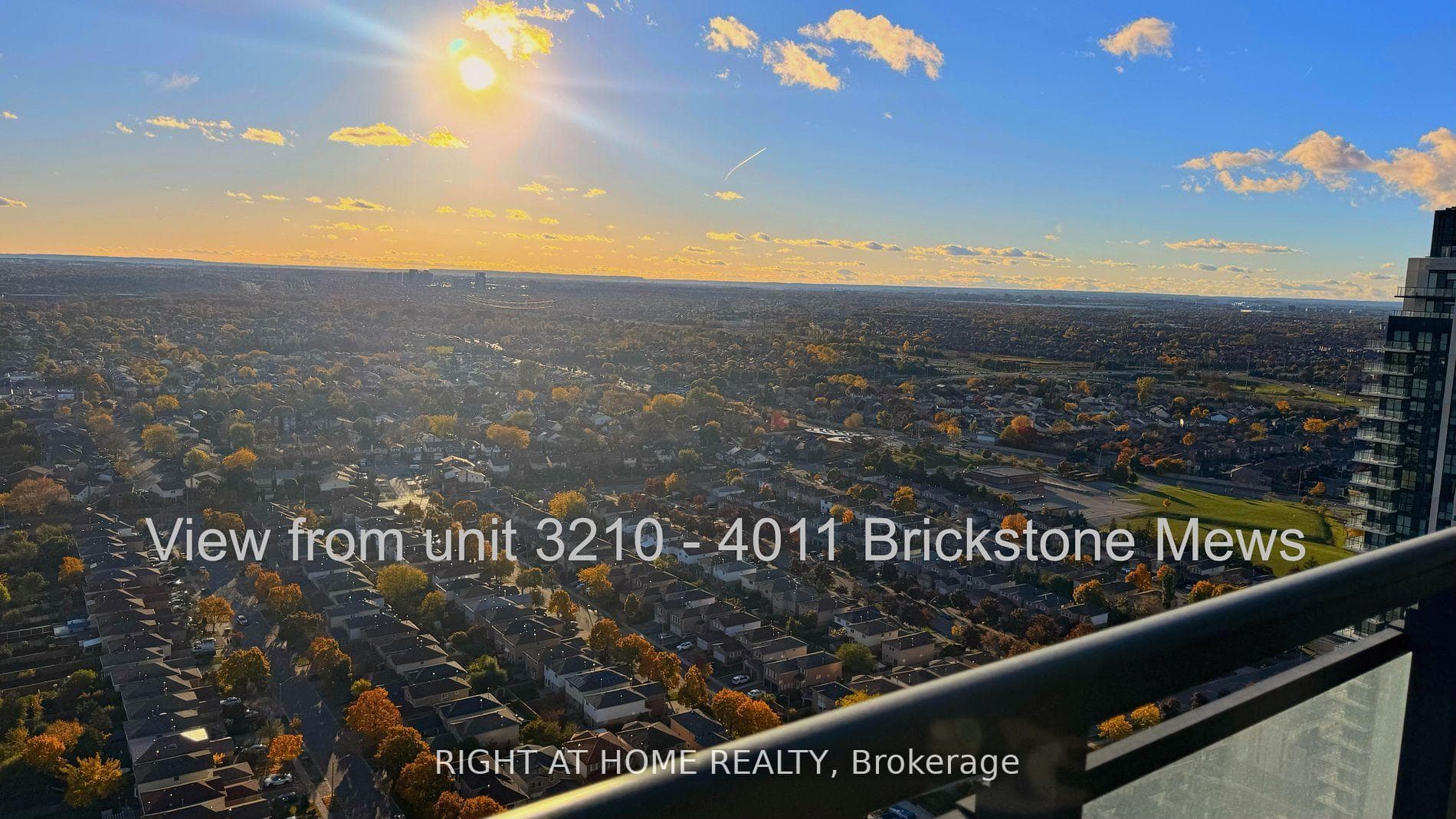 4011 Brickstone Mews Unit 3210, Mississauga, ON L5B 0J7 - Photo 1