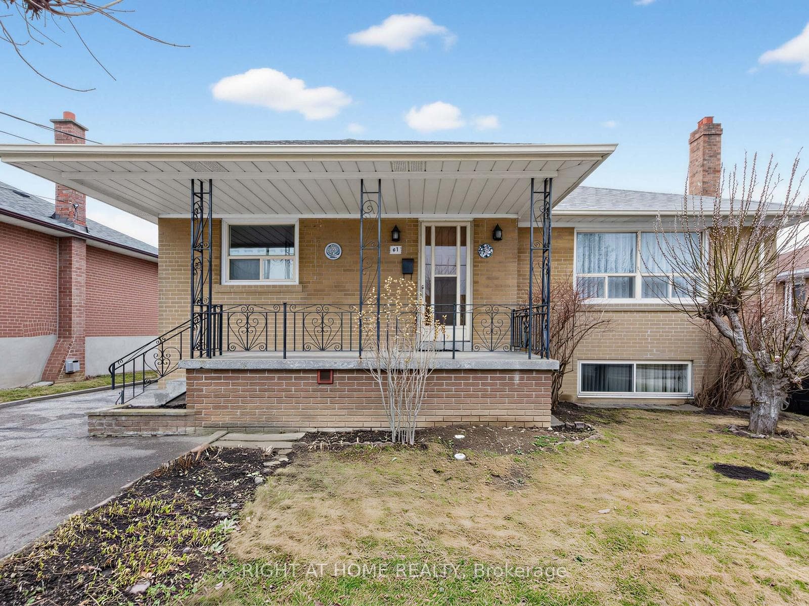 47 Gracefield Avenue, York / Weston, ON M6L 1L2 - Photo 1