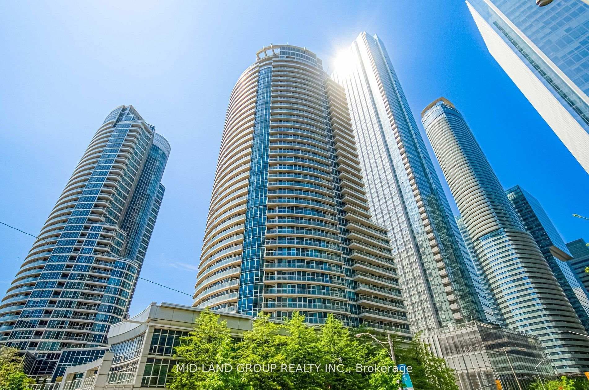 8 York Street Unit 1605, Downtown Toronto / Waterfront, ON M5J 2Y2 - Photo 1