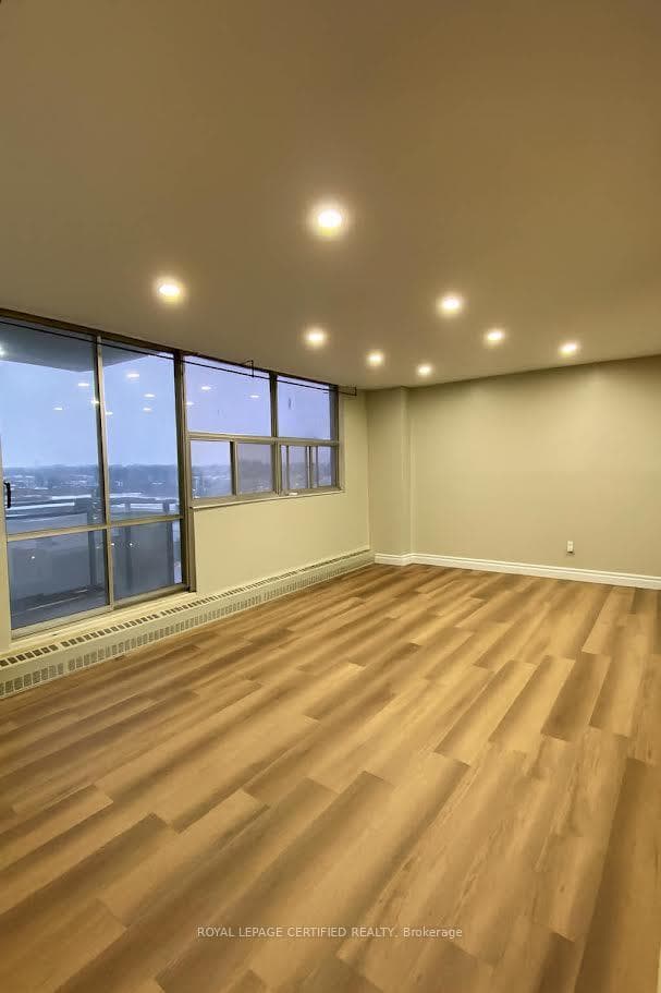 2645 Kipling Avenue Unit 805, Etobicoke (West Mall / Rexdale), ON M9V 3S6 - Photo 1