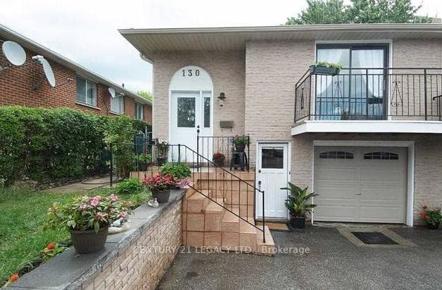 130 Surbray Grove, Mississauga