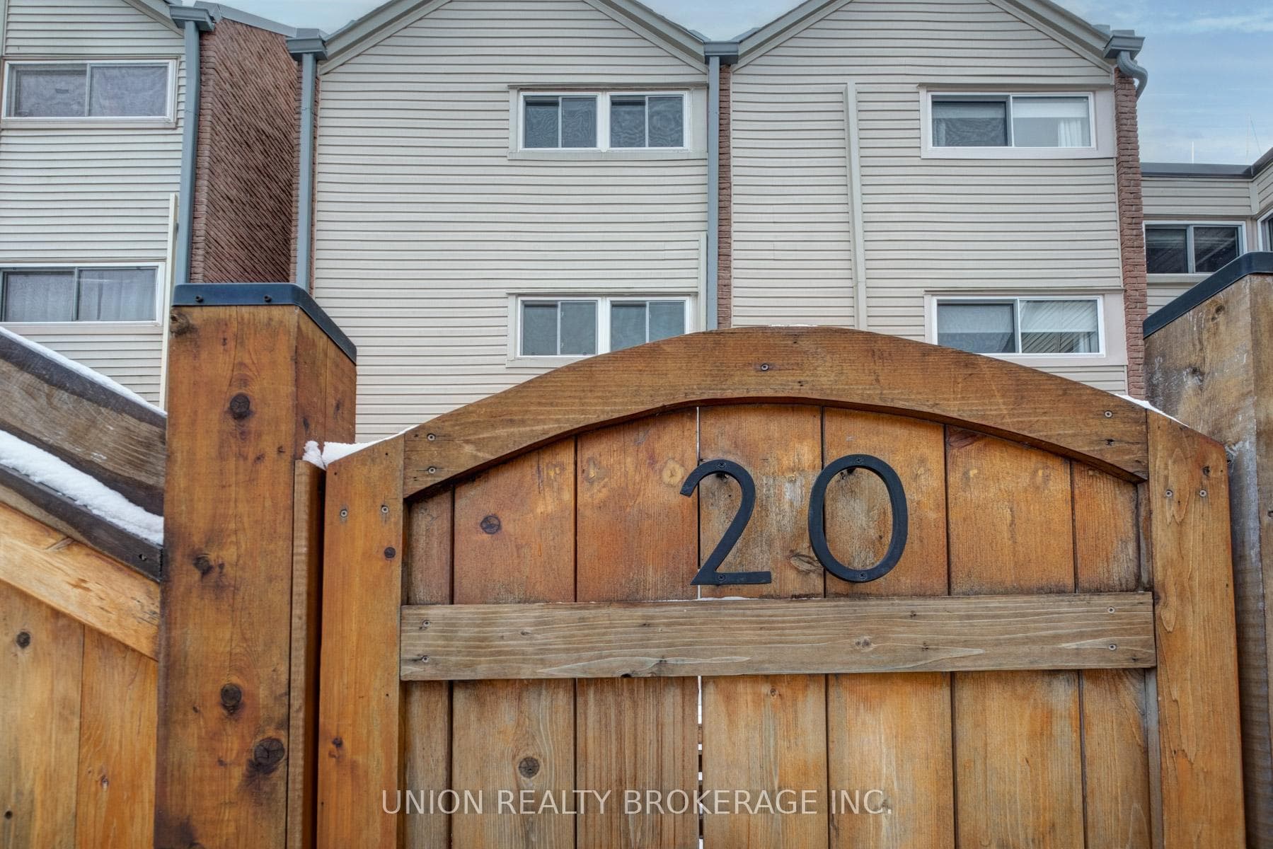 1666 Queen Street Unit 20, The Beaches / Upper Beaches, ON M4L 1G3 - Photo 1