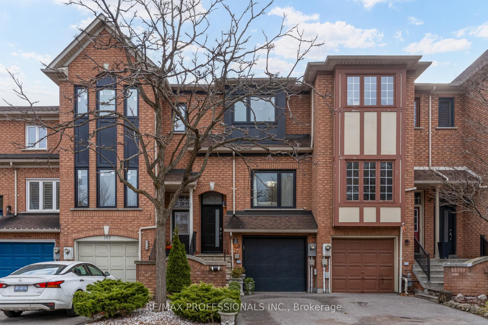105 Harbourview Crescent, Liberty Village / Parkdale / South Parkdale, ON M8V 4A9 - Photo 1