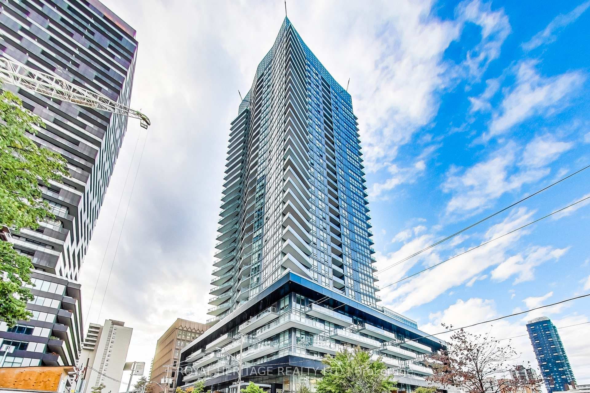 30 Roehampton Avenue Unit 403, Leaside / Davisville, ON M4P 0B9 - Photo 1