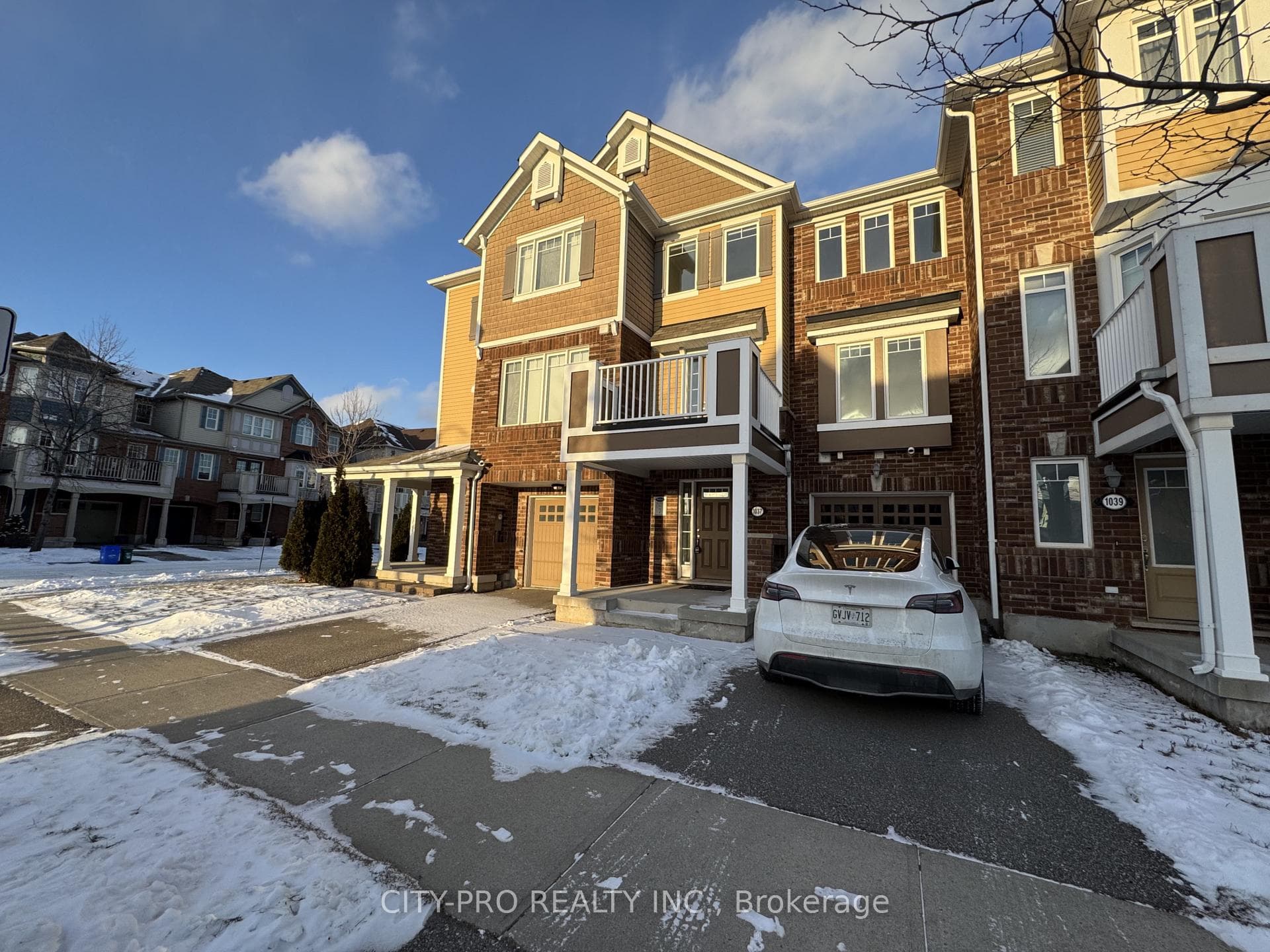 1037 Haxton Heights, Milton, ON L9T 8G6 - Photo 1