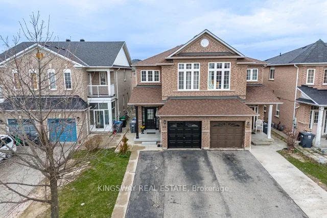 803 Khan Crescent Unit UPPER, Mississauga, ON L5V 2R2 - Photo 1
