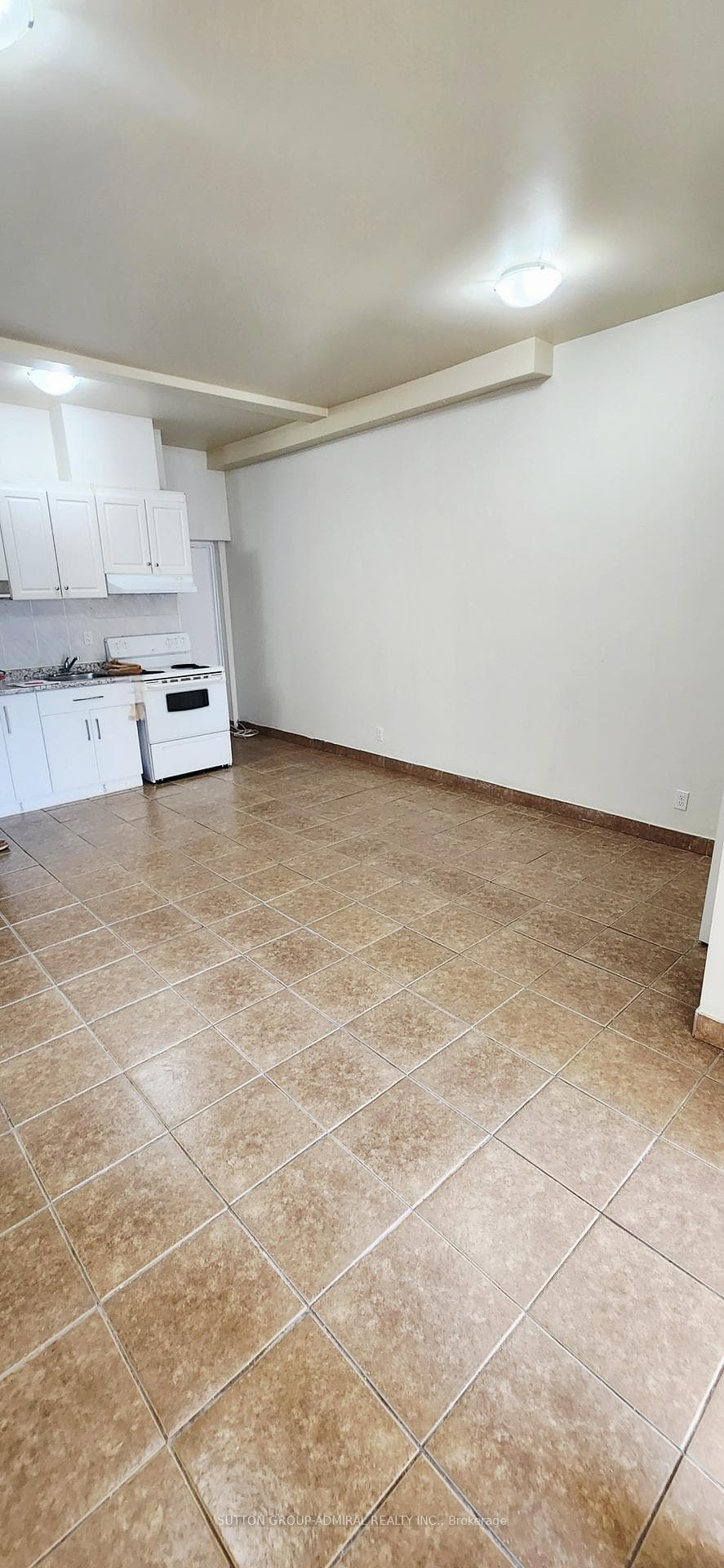 1040A St Clair Avenue Unit Upper, Forest Hill / Deer Park, ON M6E 1A5 - Photo 1