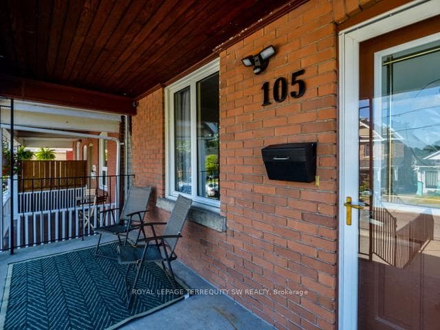 105 Barker Avenue, Danforth / East York, ON M4C 2N8 - Photo 1