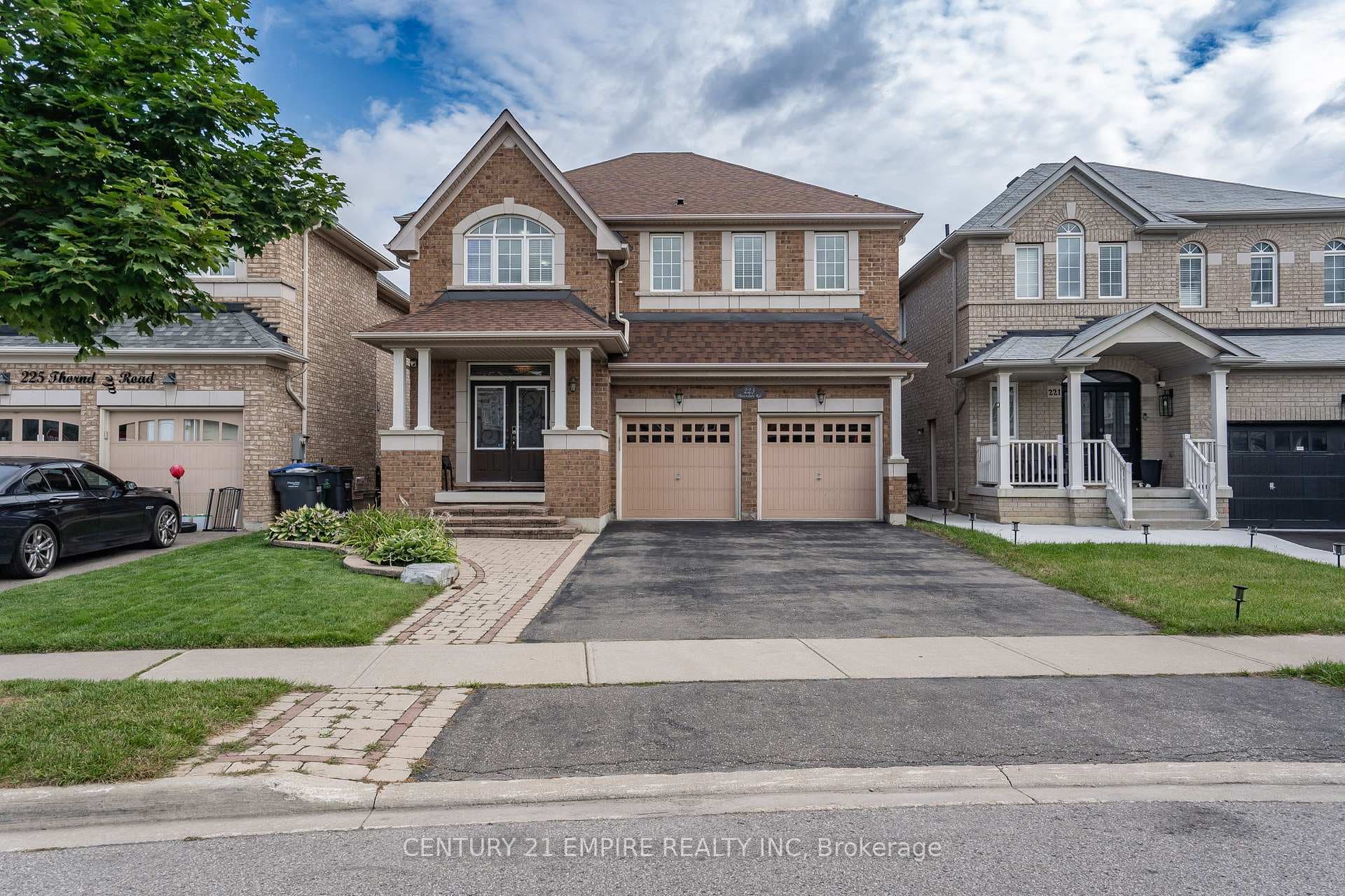 223 Thorndale Road, Brampton, ON L6P 3H8 - Photo 1