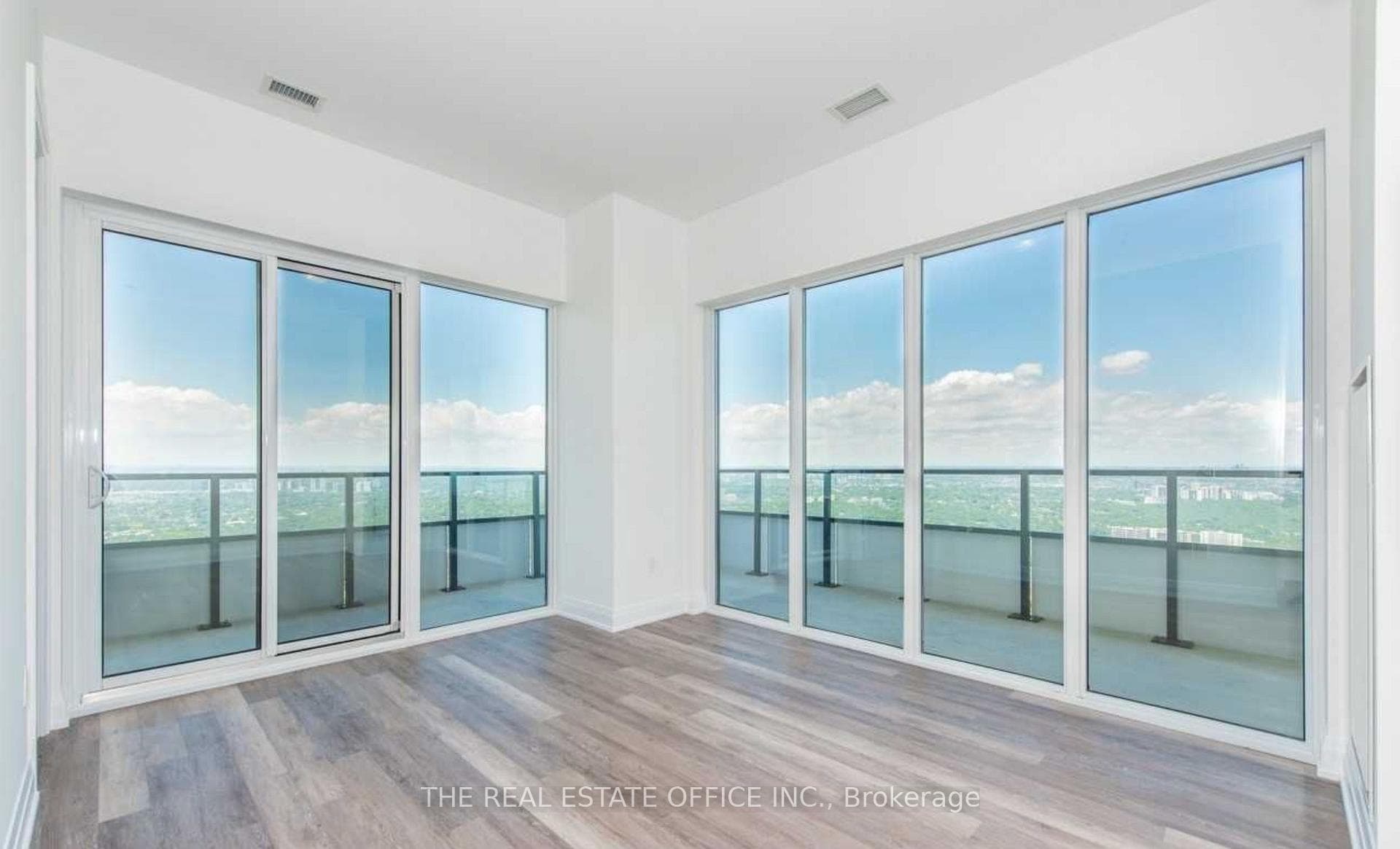 30 Shore Breeze Drive Unit 6601, Liberty Village / Parkdale / South Parkdale, ON M8V 1A1 - Photo 1