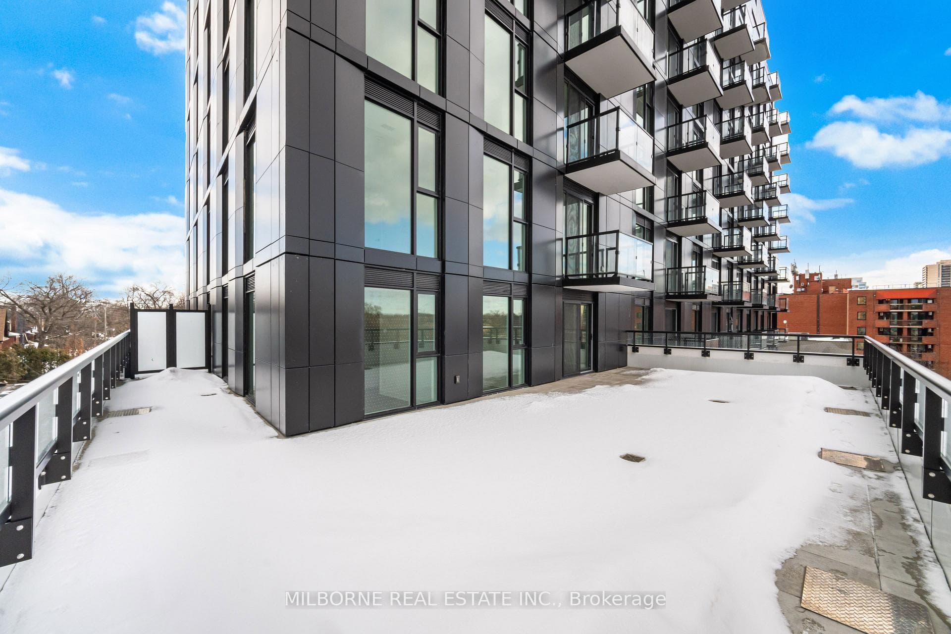 1660 Bloor Street Unit 502, Bloor West Village / Swansea, ON M6P 1A8 - Photo 1