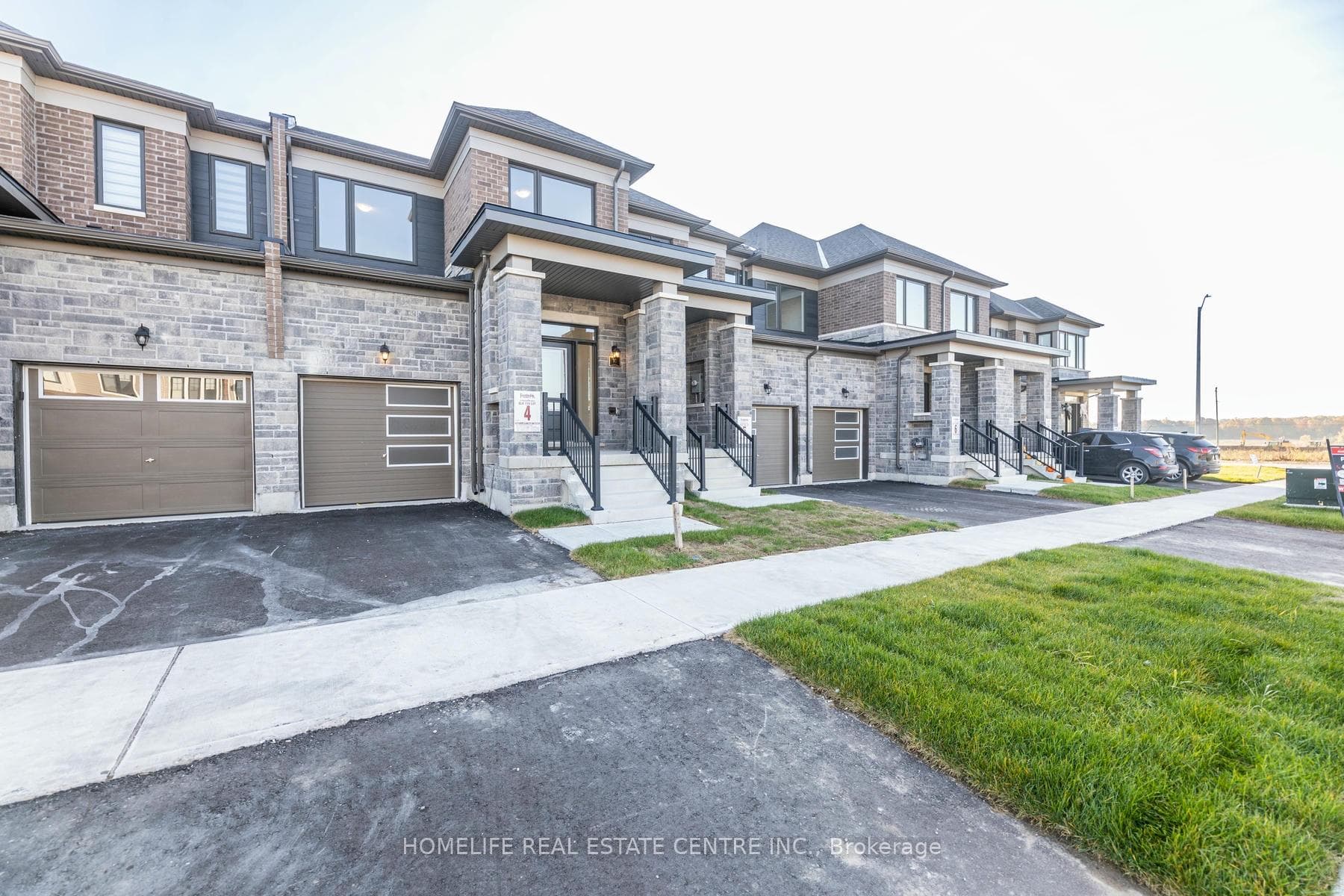 10 Rochester Drive, Barrie