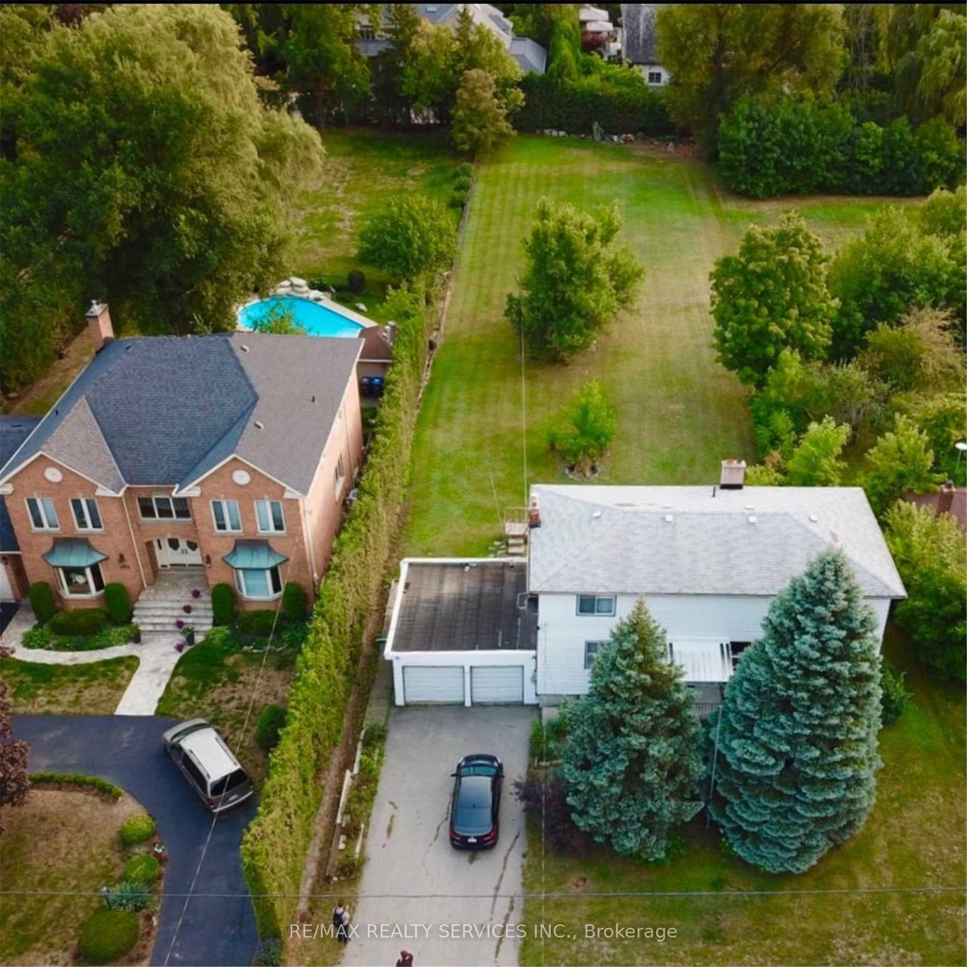 1524 Indian Grove, Mississauga, ON L5H 2S6 - Photo 1
