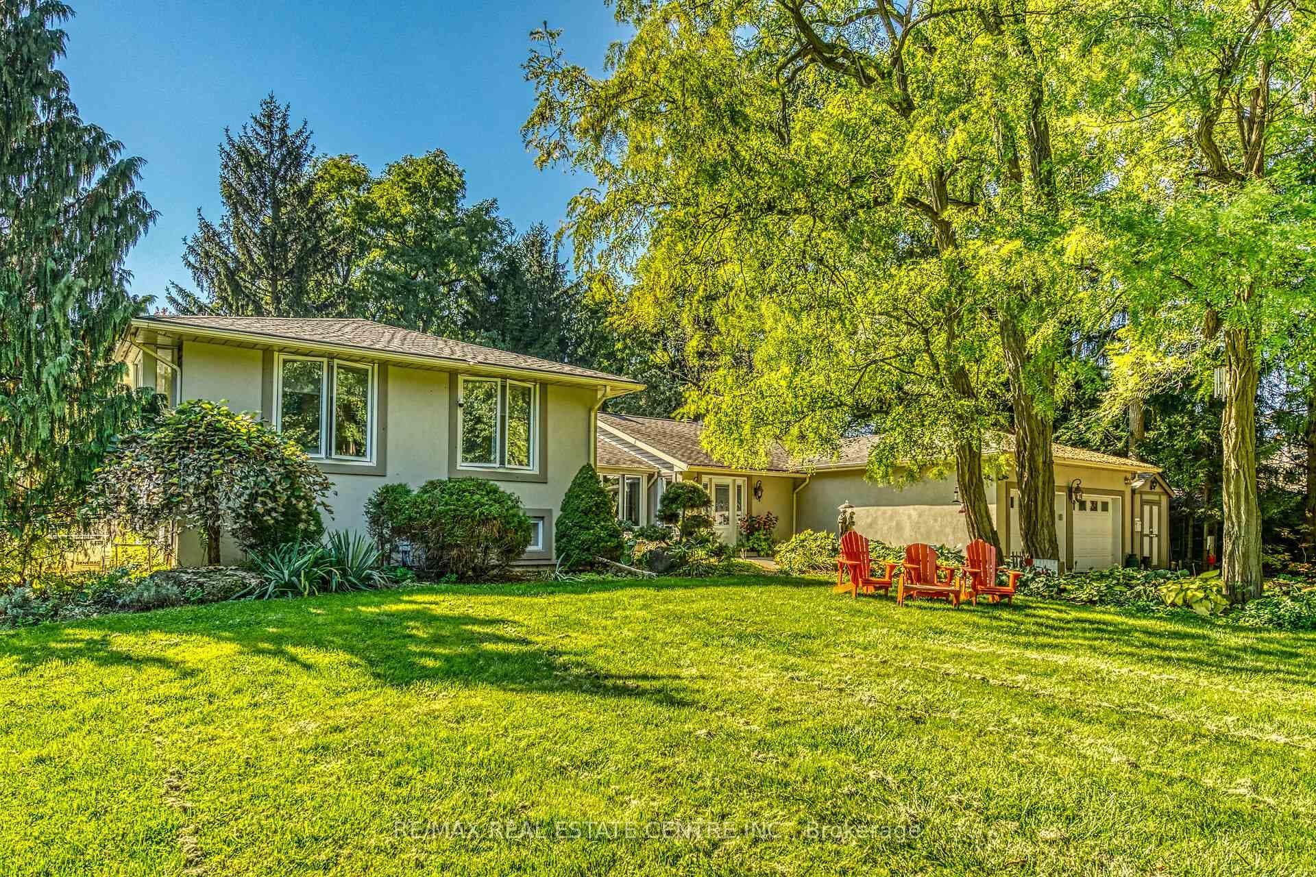 5590 Blind Line, Burlington, ON L7P 0B2 - Photo 1